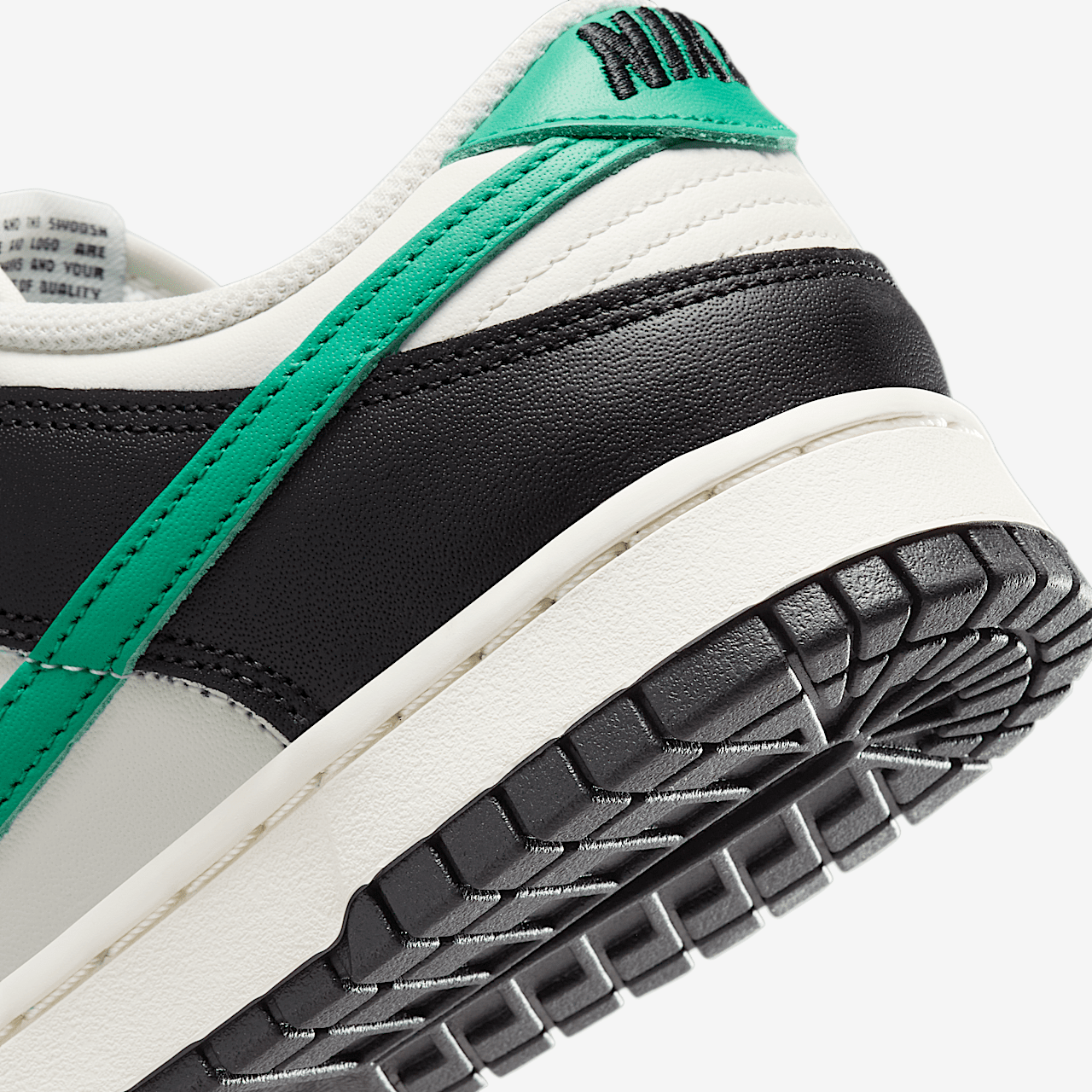 Nike Dunk Low sneaker Sail/Zwart/Stadium Green