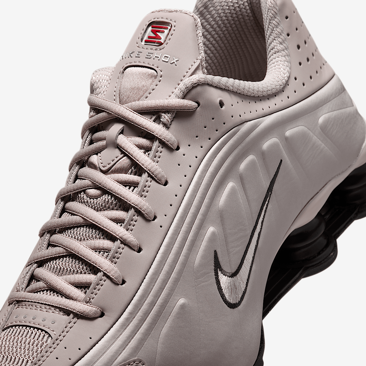 Nike Nike Shox sneaker College Grey/University Red/Metallic Silver/Zwart