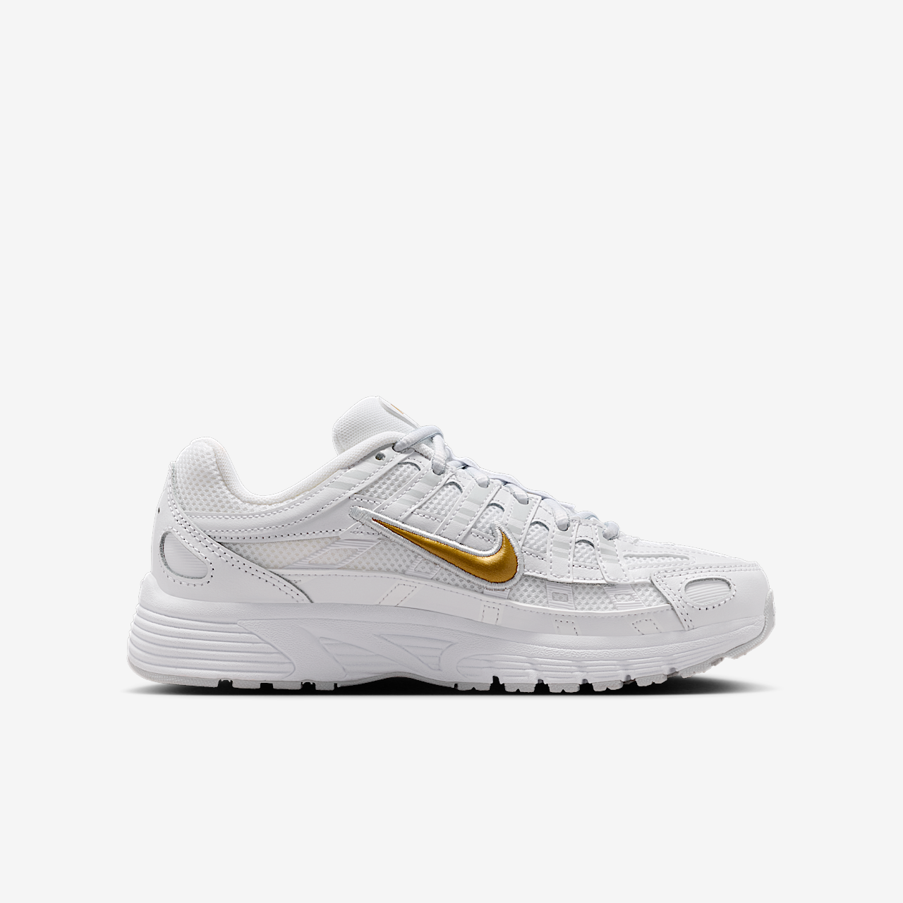 Nike P-6000 sneaker Wit/Pure Platinum/Metallic Gold