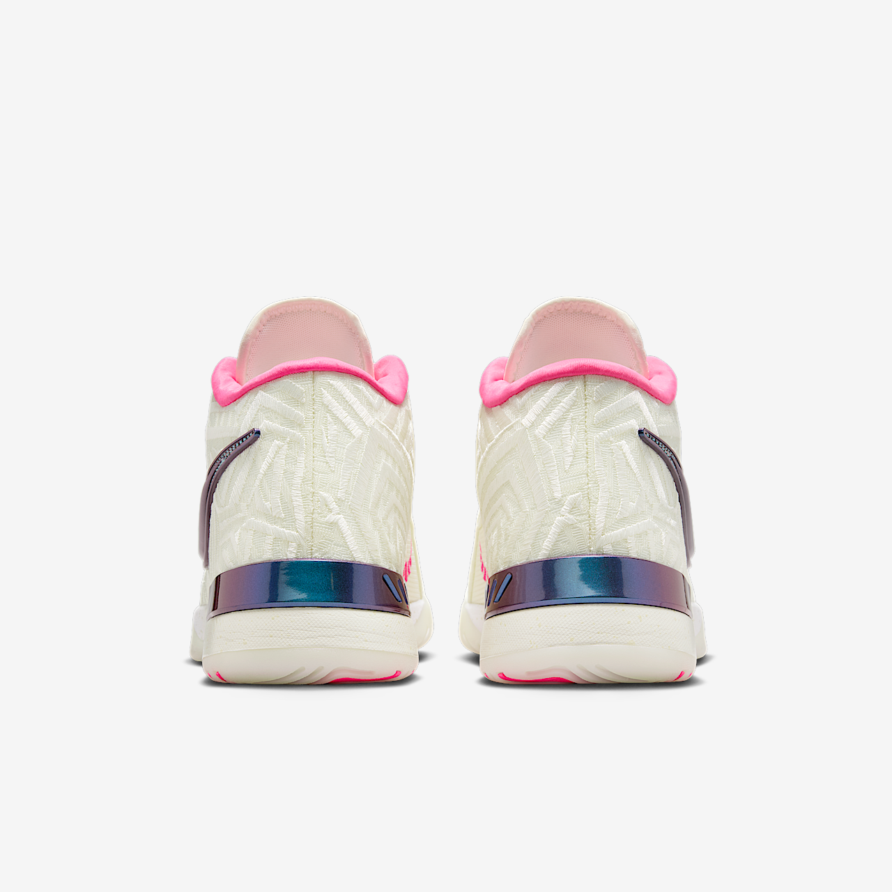Nike LeBron sneaker Sail/Pale Ivory/Wit/Hyper Pink