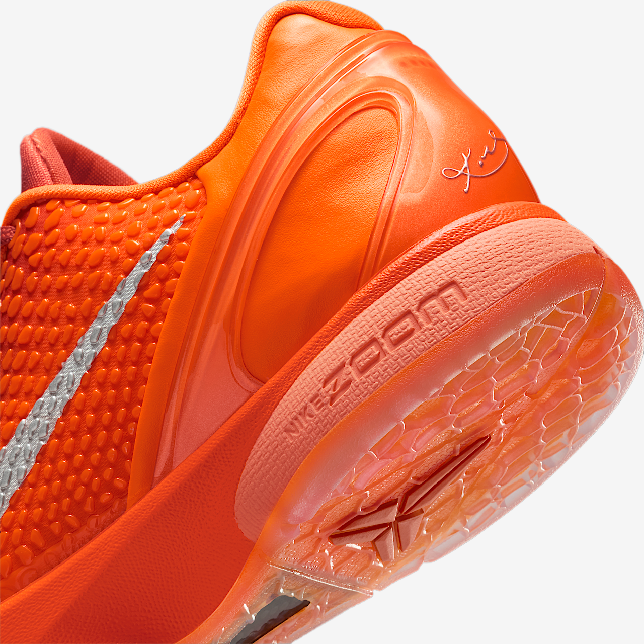Nike Kobe sneaker Total Orange/Cosmic Clay/Metallic Silver