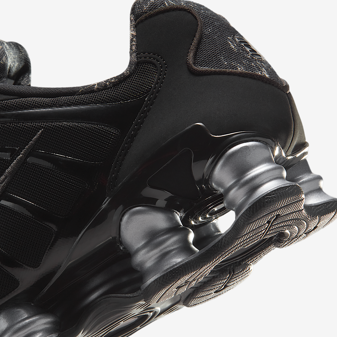 Nike Nike Shox sneaker Zwart/Metallic Cool Grey/Dark Smoke Grey