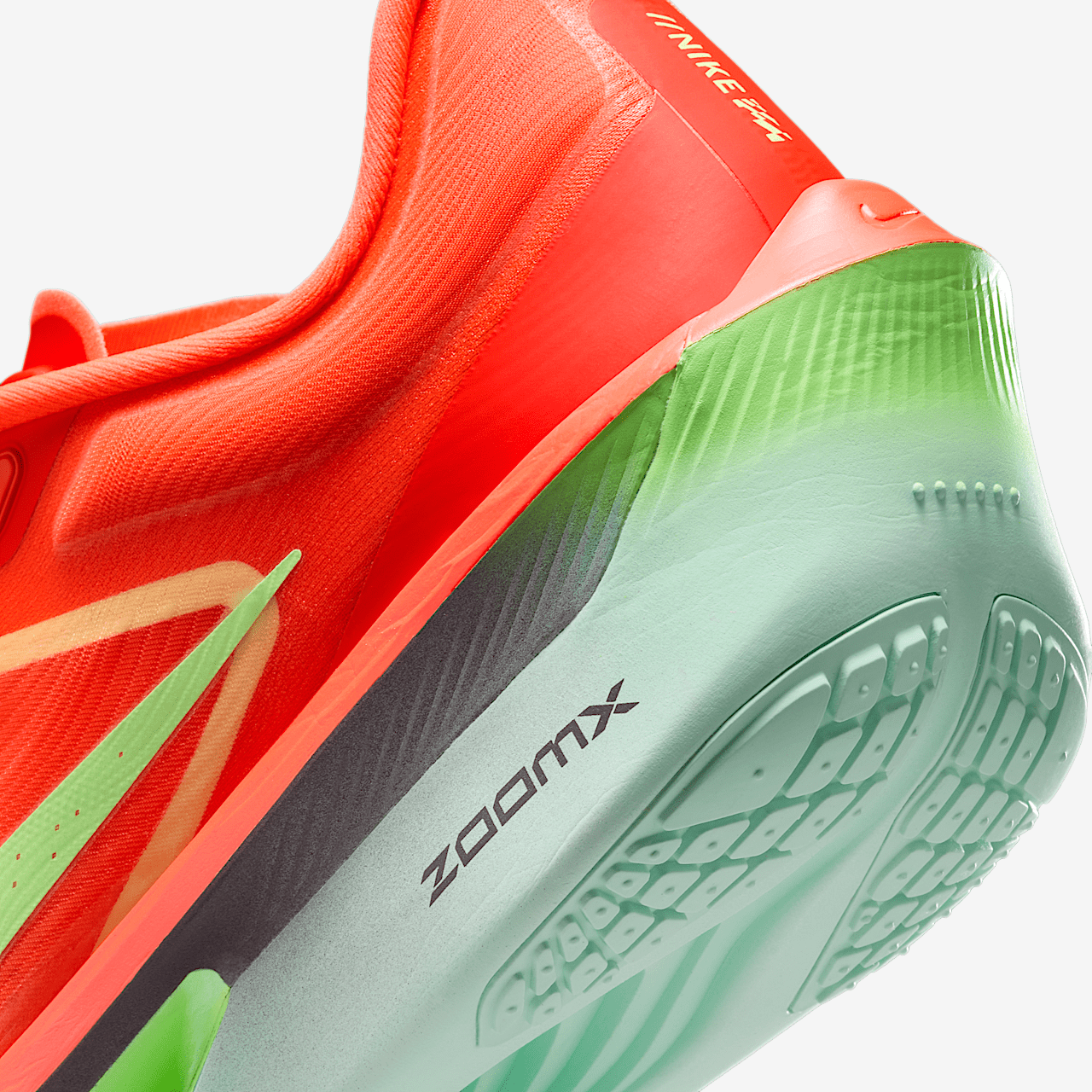 Nike  sneaker Bright Crimson/Lime Blast/Mint Foam/Cave Purple