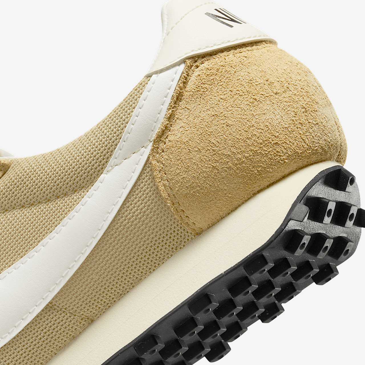 Nike  sneaker Team Gold/Sesame/Coconut Milk/Sail