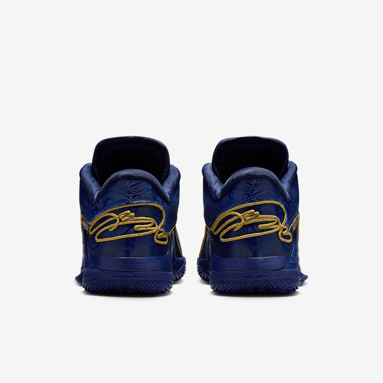 Nike LeBron sneaker Deep Royal Blue/Midnight Navy/Metallic Gold