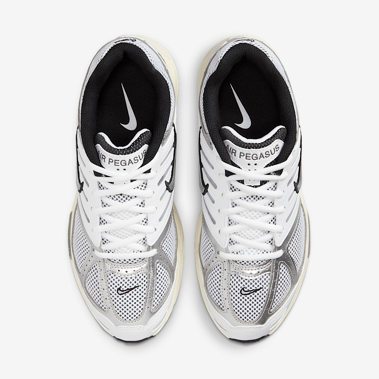 Nike Pegasus sneaker Wit/Coconut Milk/Zwart/Metallic Silver