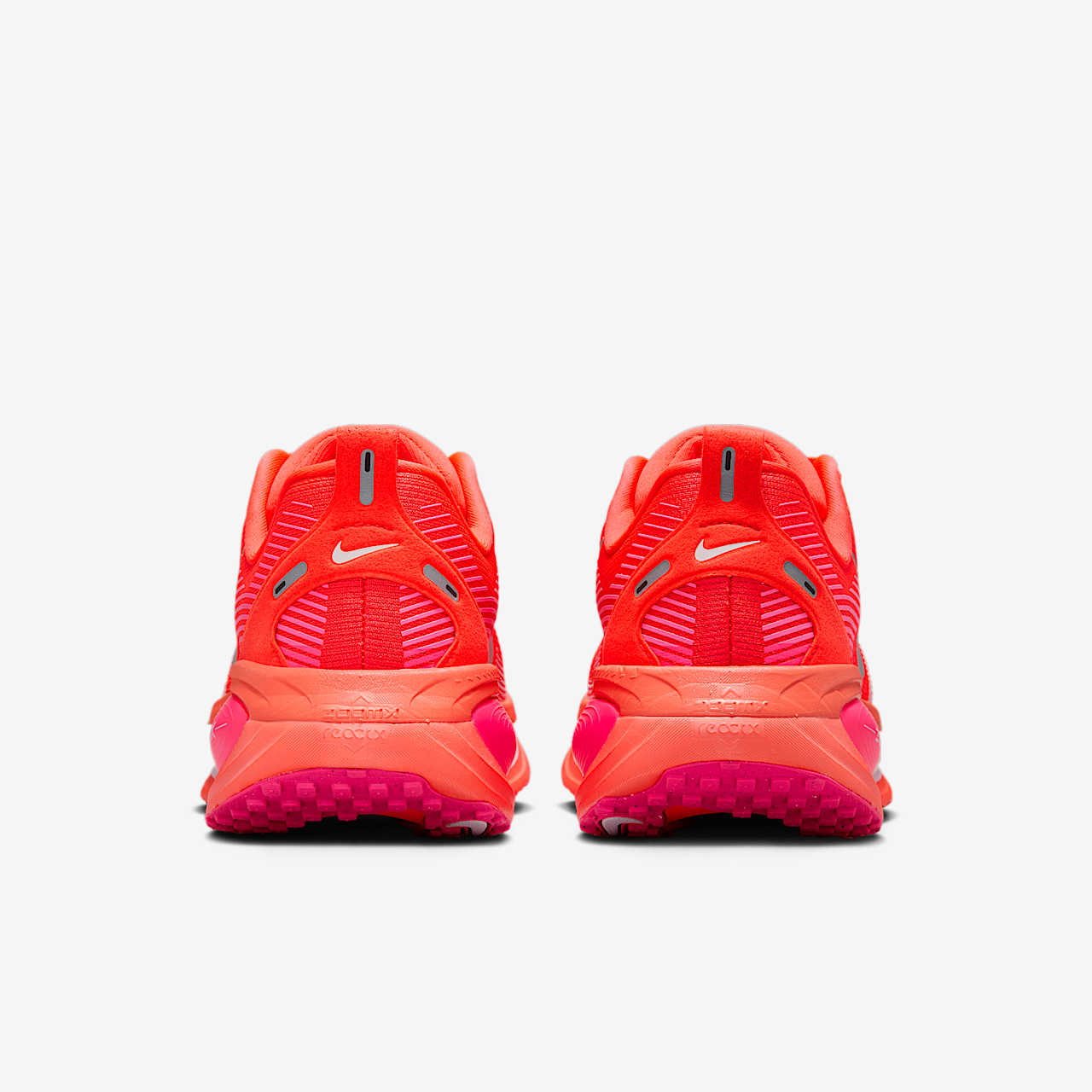 Nike Vomero sneaker Bright Crimson/Hyper Pink/Pink Foam/Wit