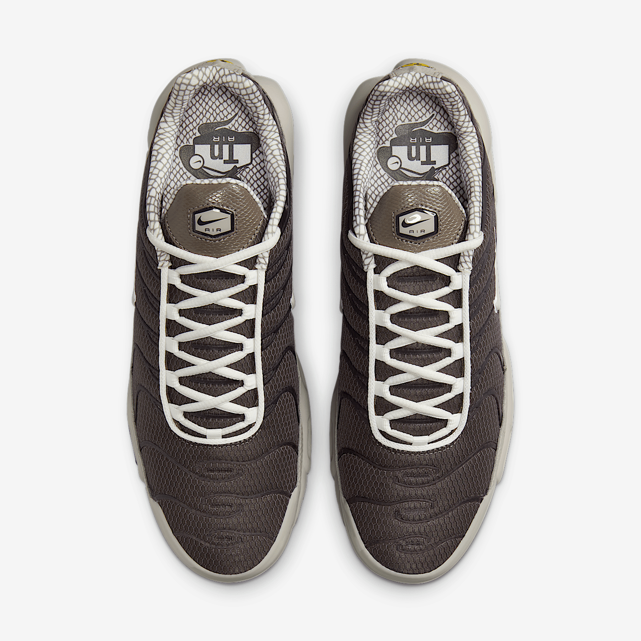 Nike Air Max Plus sneaker Cave Stone/Summit White/Metallic Pewter/Vast Grey