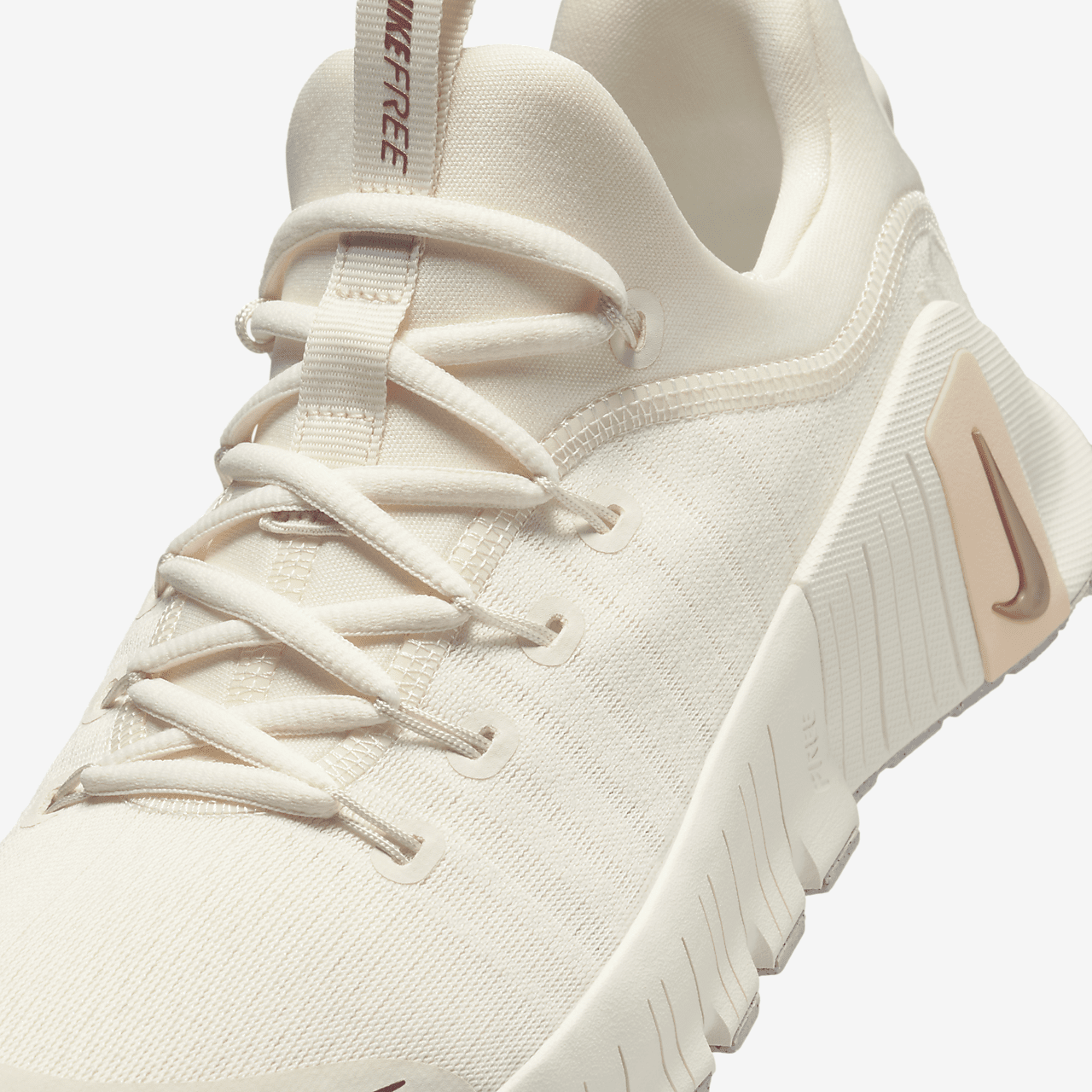 Nike Free sneaker Pale Ivory/Guava Ice/Sail/Metallic Red Bronze