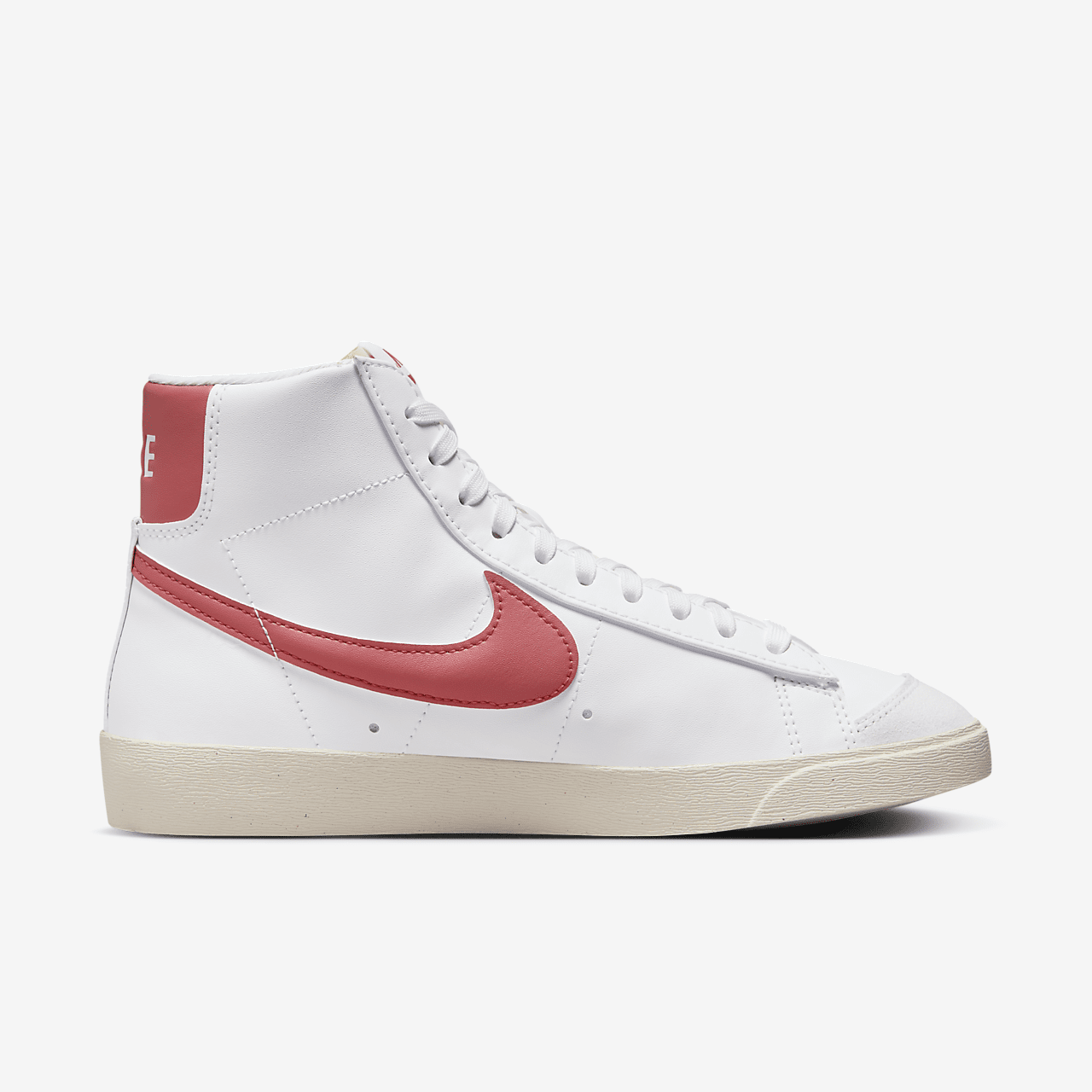 Nike Blazer sneaker Wit/Red Stardust/Sail/Adobe
