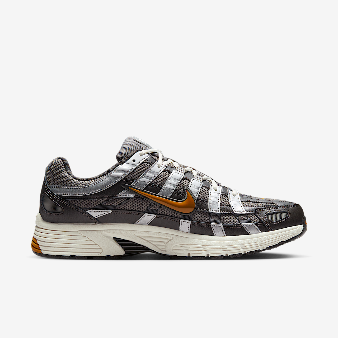 Nike P-6000 sneaker Medium Ash/Flat Pewter/Wit/Desert Ochre