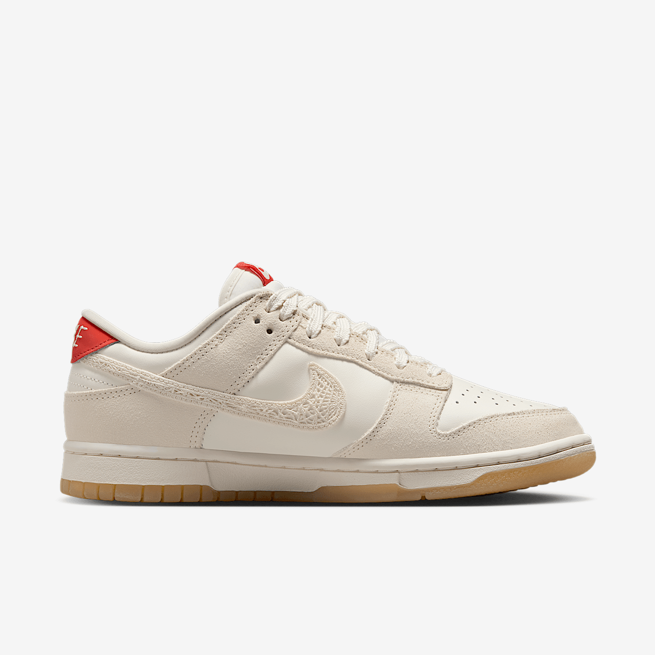 Nike Dunk Low sneaker Sail/Picante Red/Flax/Pale Ivory