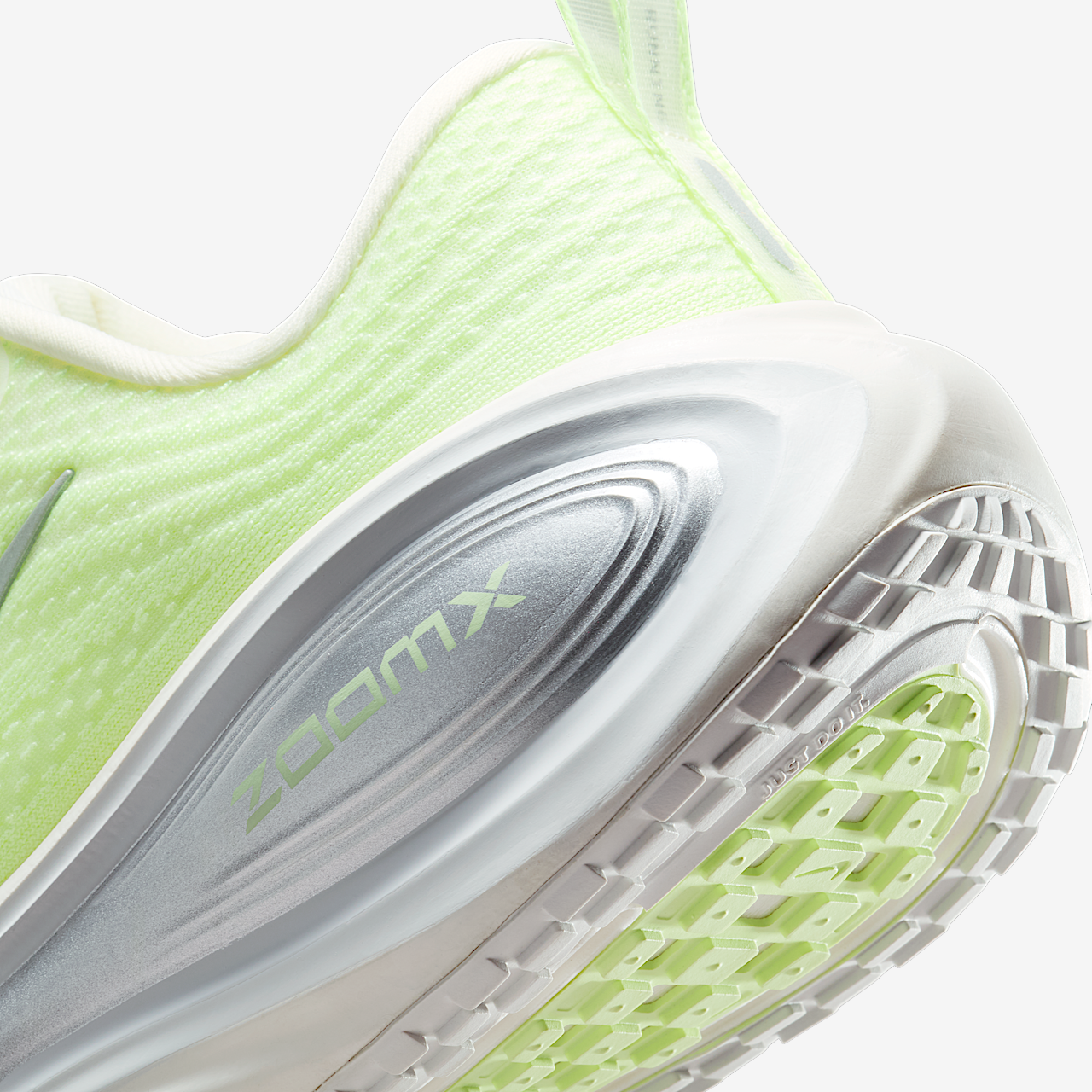 Nike Vomero sneaker Sail/Barely Volt/Pure Platinum/Metallic Silver
