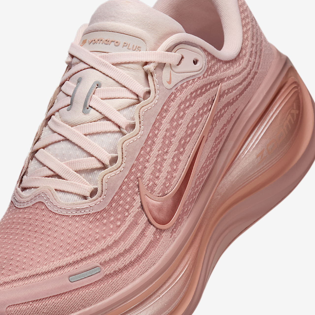 Nike Vomero sneaker Particle Pink/Silt Red/Metallic Silver/Metallic Rose Gold