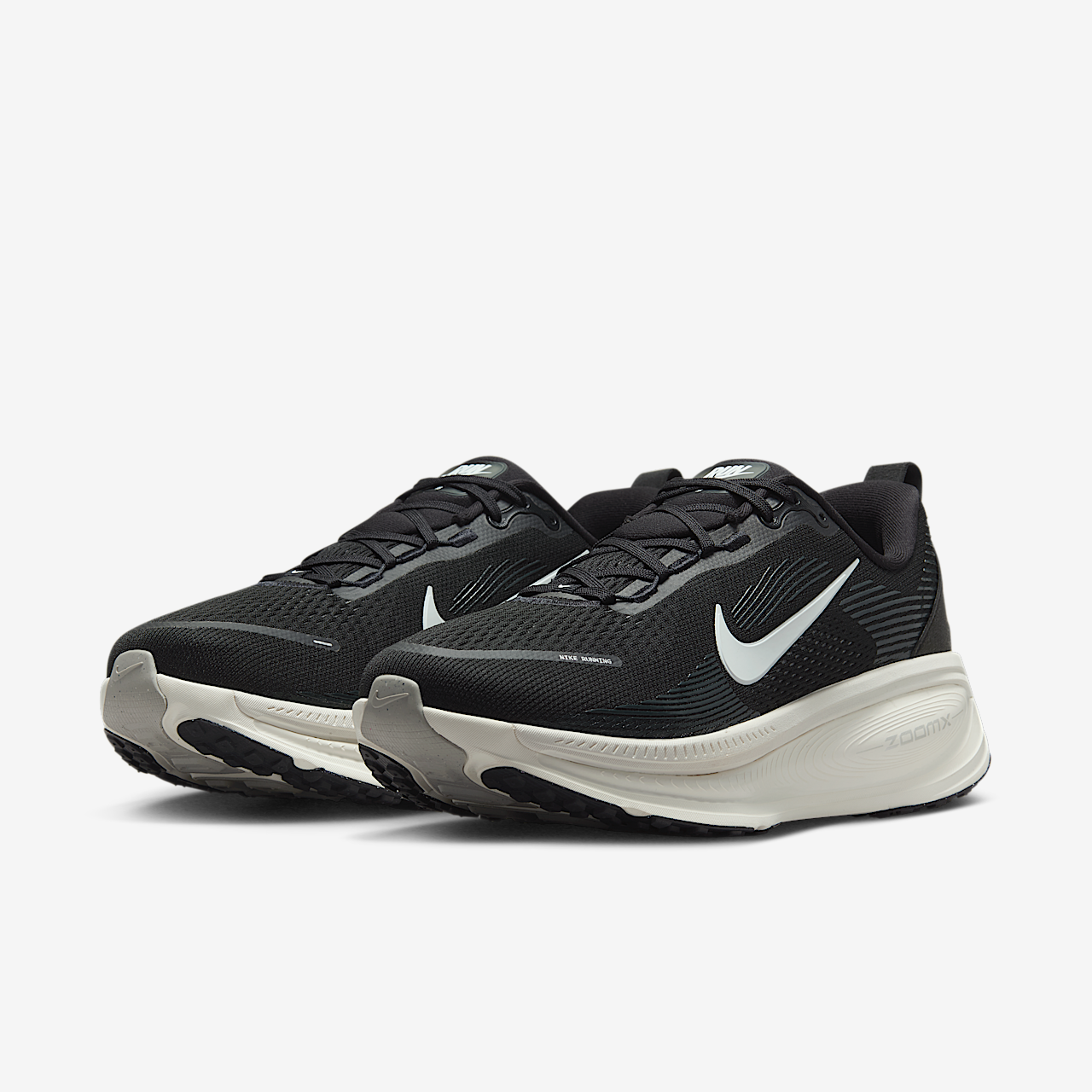 Nike Vomero sneaker Zwart/Coconut Milk/Light Iron Ore/Summit White