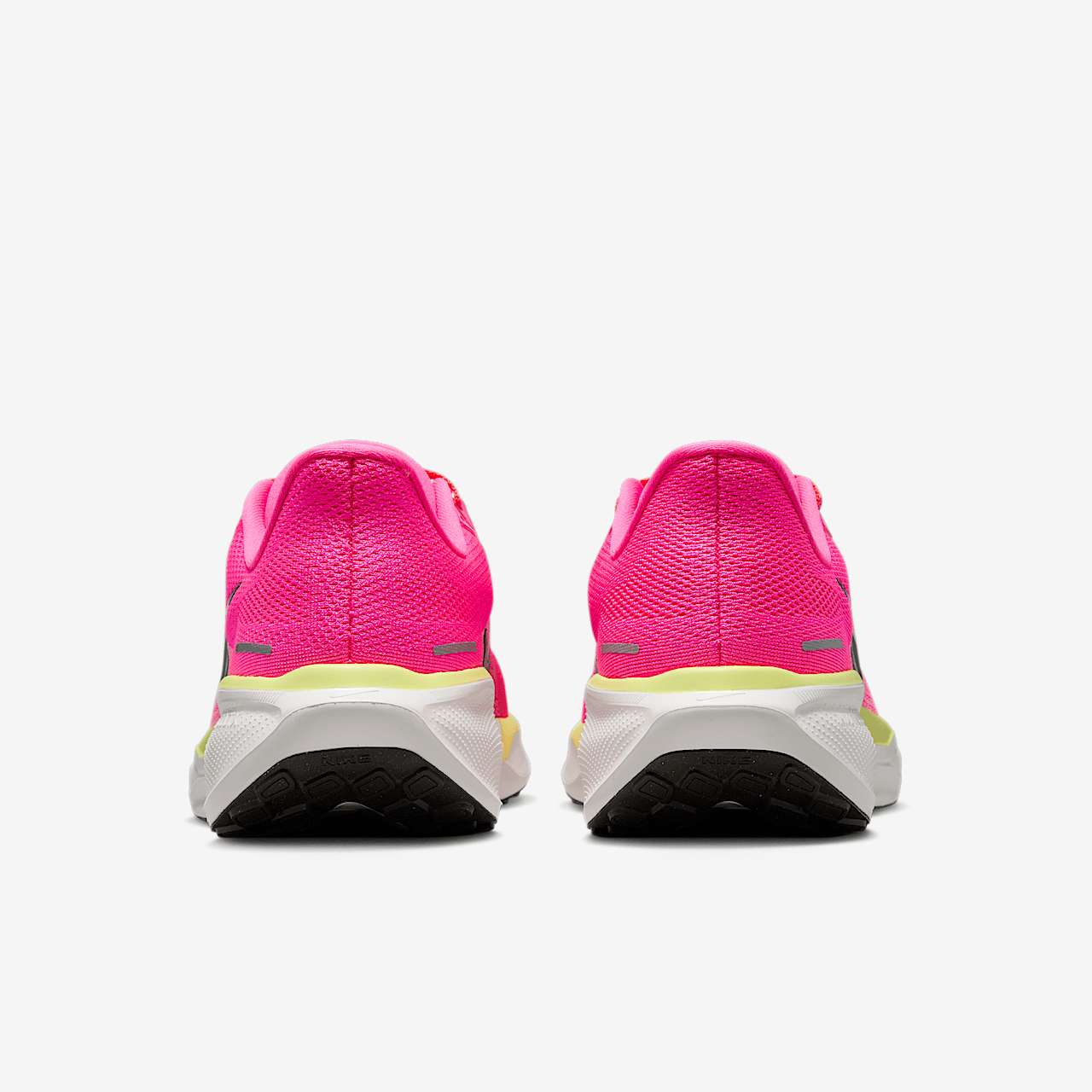 Nike Pegasus sneaker Hyper Pink/Guava Ice/Bright Crimson/Sequoia