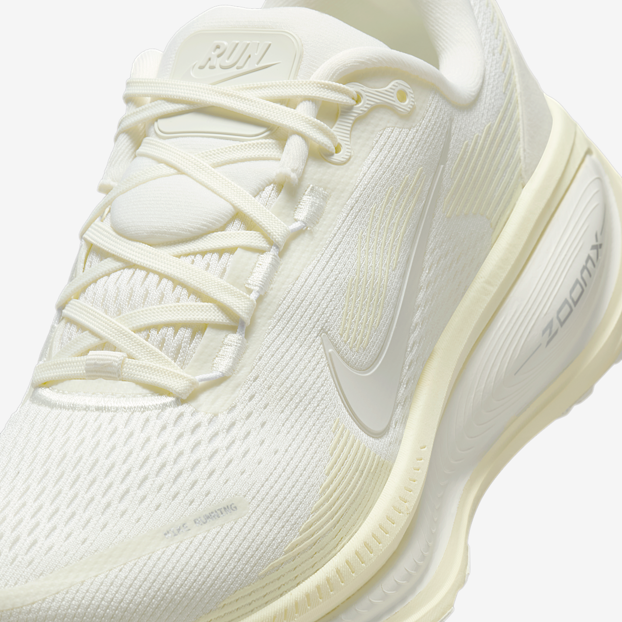 Nike Vomero sneaker Sail/Coconut Milk/Wit/Summit White