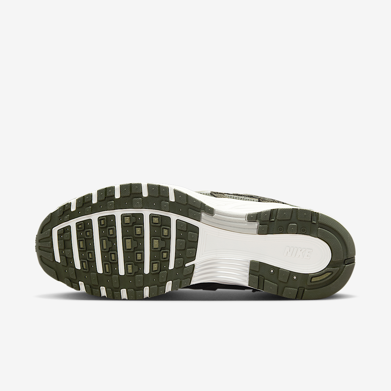 Nike P-6000 sneaker Sequoia/Phantom/Metallic Silver/Medium Olive
