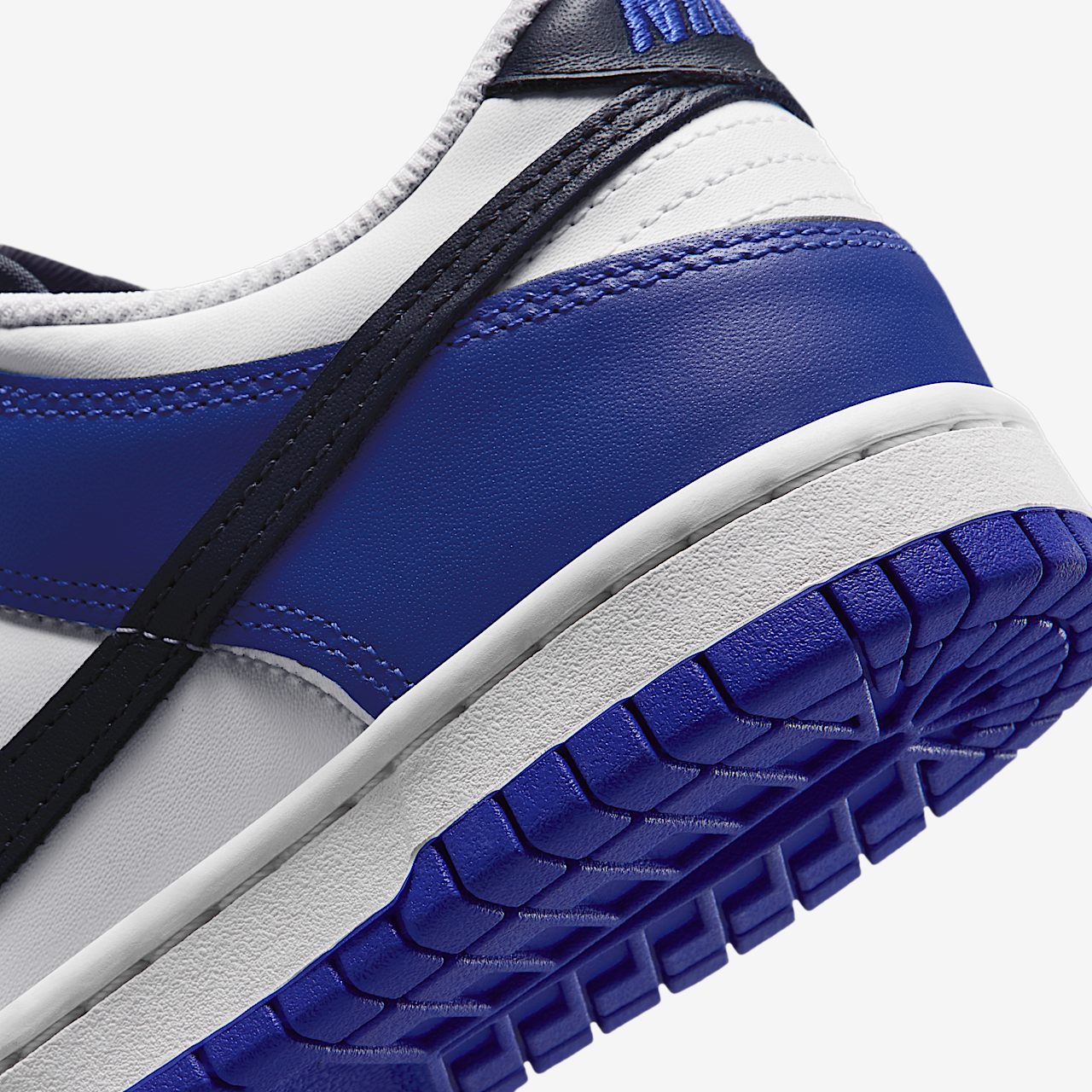 Nike Dunk Low sneaker Wit/Deep Night/Dark Smoke Grey