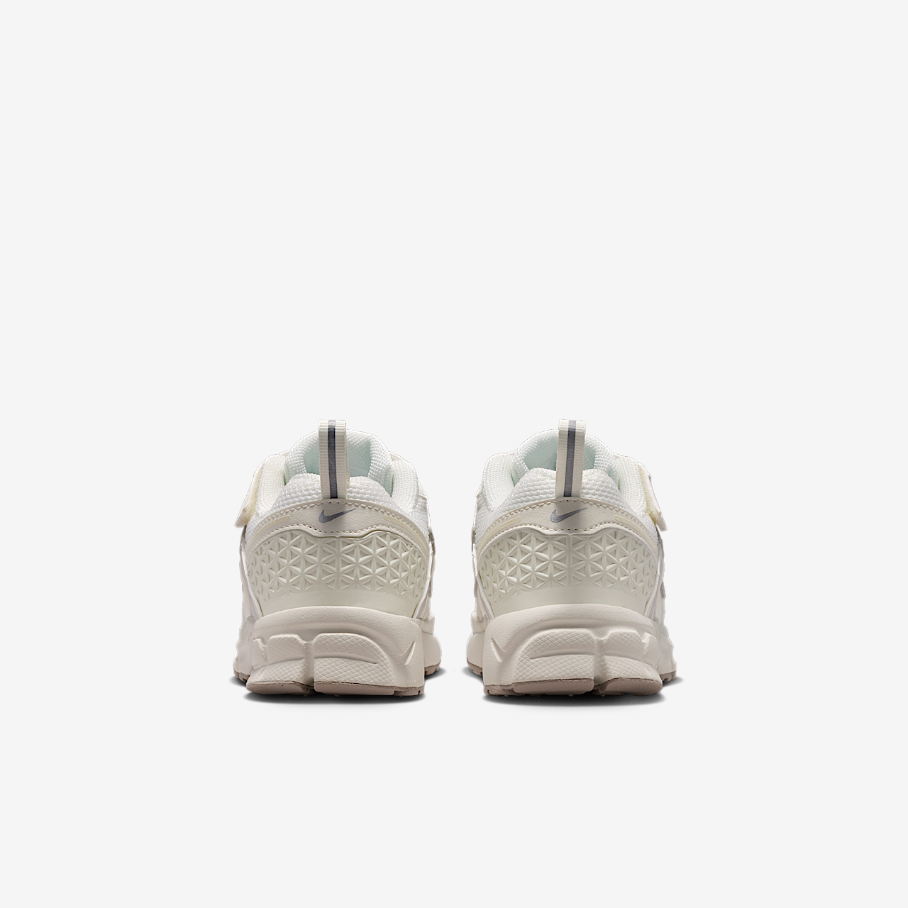 Nike Vomero sneaker Sail/Vast Grey/College Grey/Metallic Silver