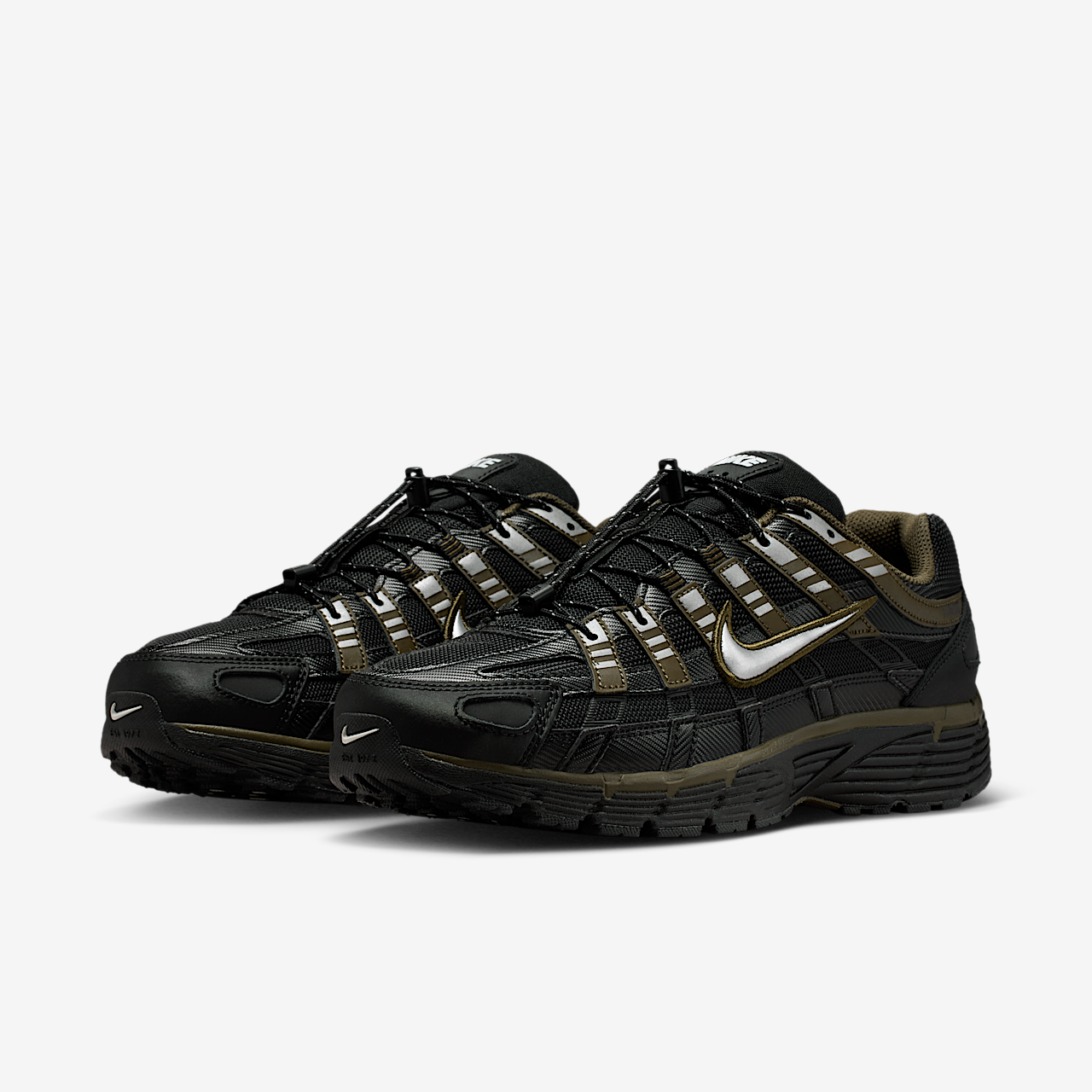 Nike P-6000 sneaker Zwart/Dark Hazel/Summit White/Metallic Silver