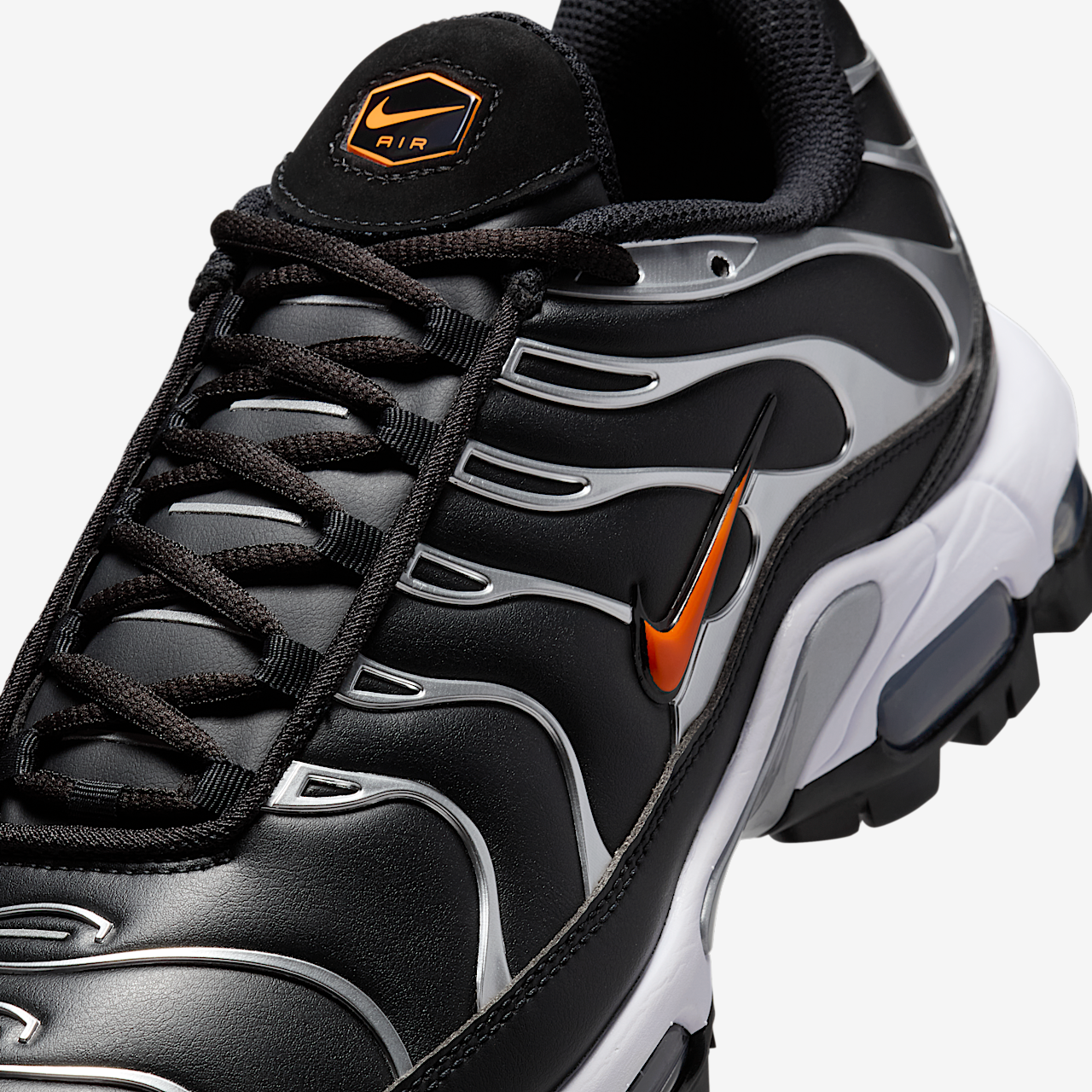 Nike Air Max Plus sneaker Zwart/Metallic Silver/Total Orange