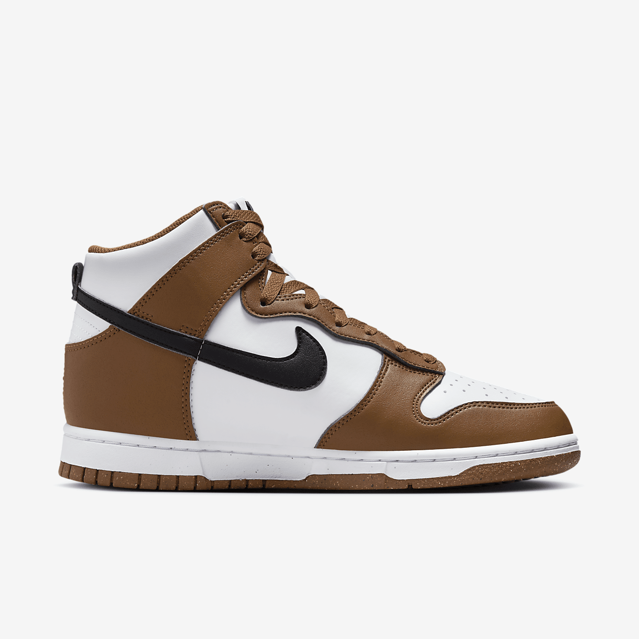 Nike Dunk High sneaker Light British Tan/Wit/Zwart