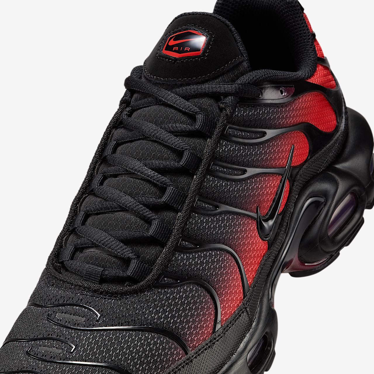 Nike Air Max Plus sneaker Zwart/Light Crimson/Noble Red/Zwart