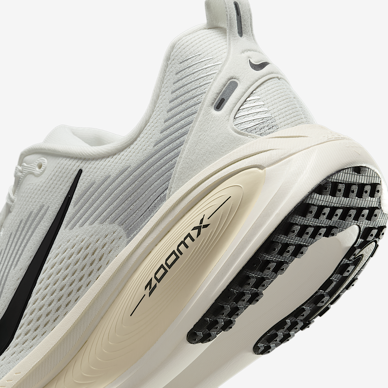 Nike Vomero sneaker Summit White/Coconut Milk/Coconut Milk/Zwart