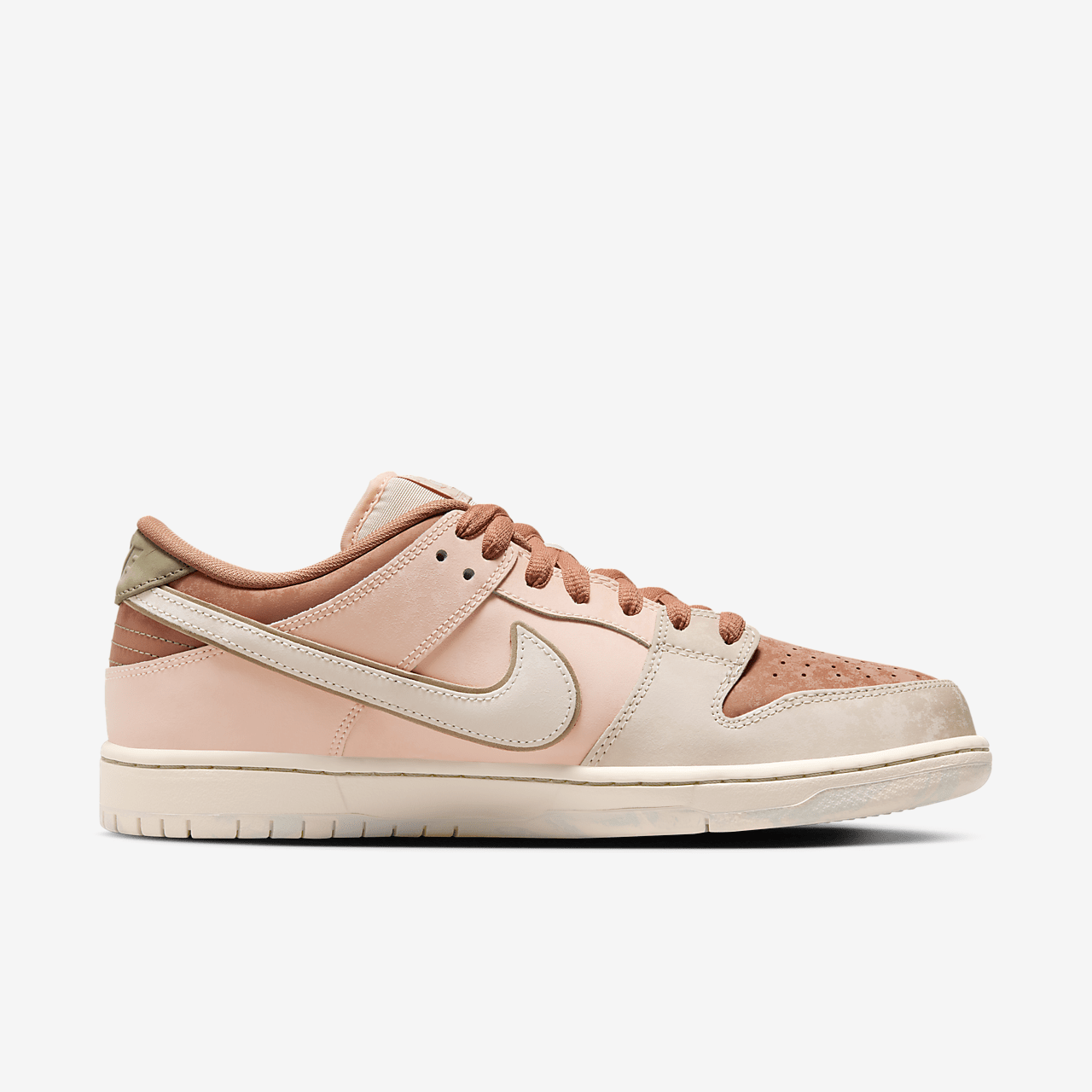 Nike Dunk Low sneaker Amber Brown/Crimson Tint/Hemp/Guava Ice
