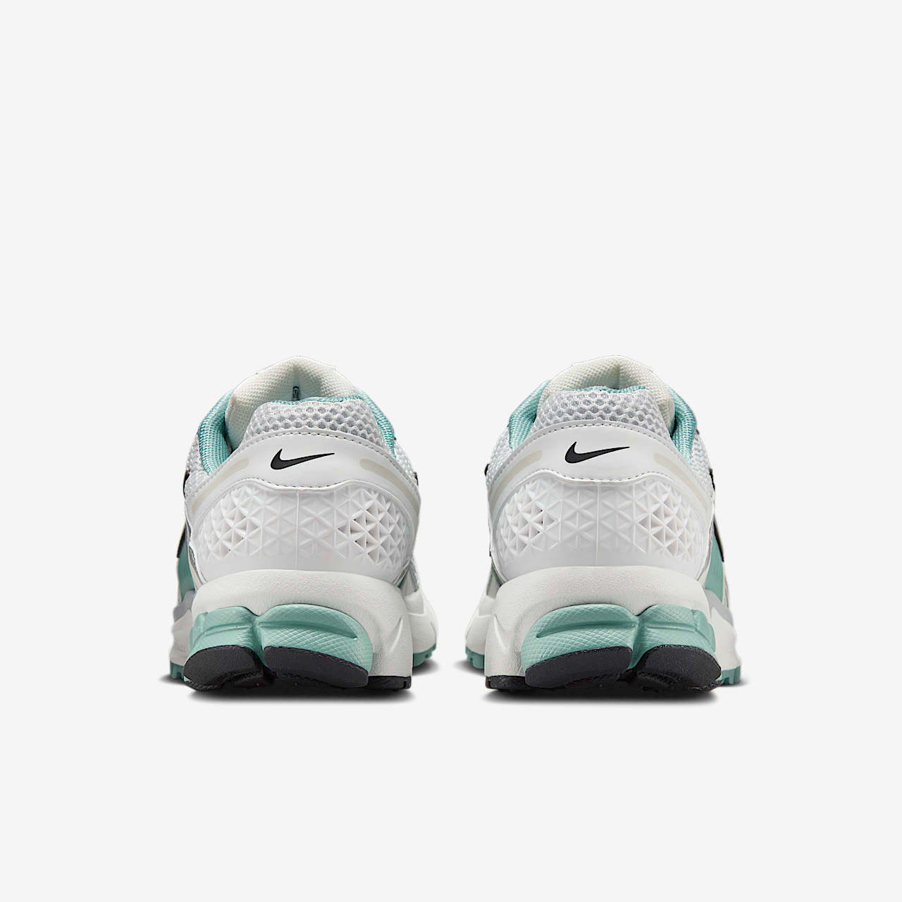 Nike Vomero sneaker Summit White/Wolf Grey/Pure Platinum/Metallic Silver