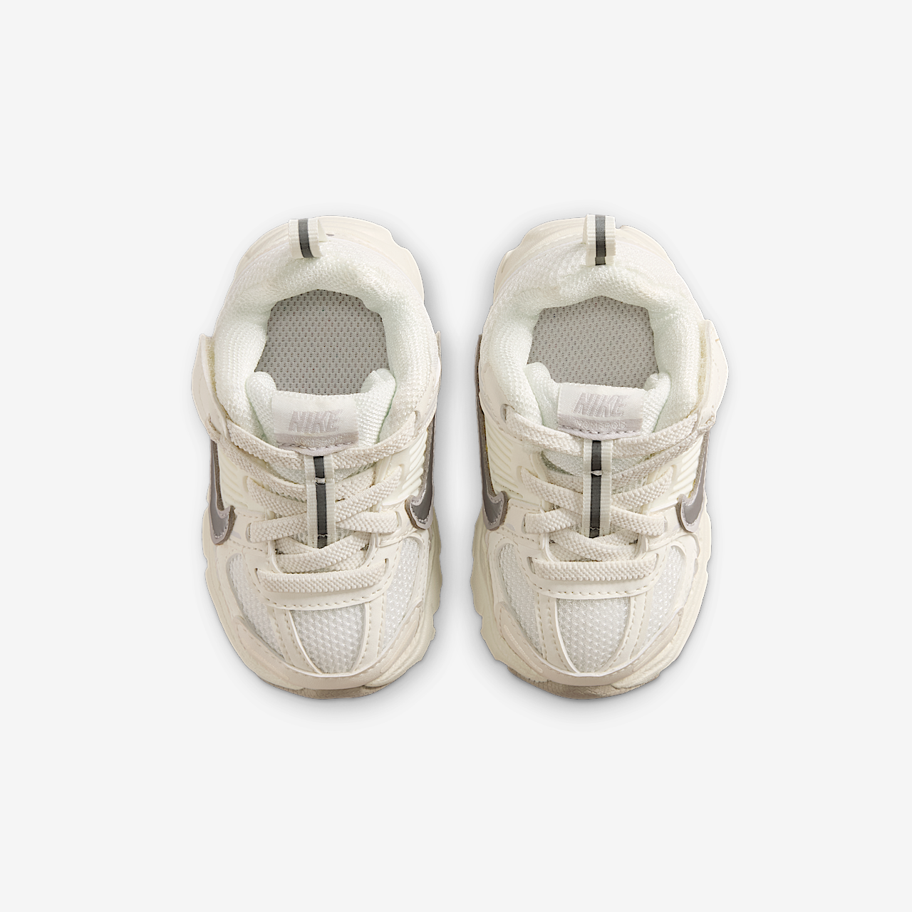 Nike Vomero sneaker Sail/Vast Grey/College Grey/Metallic Silver