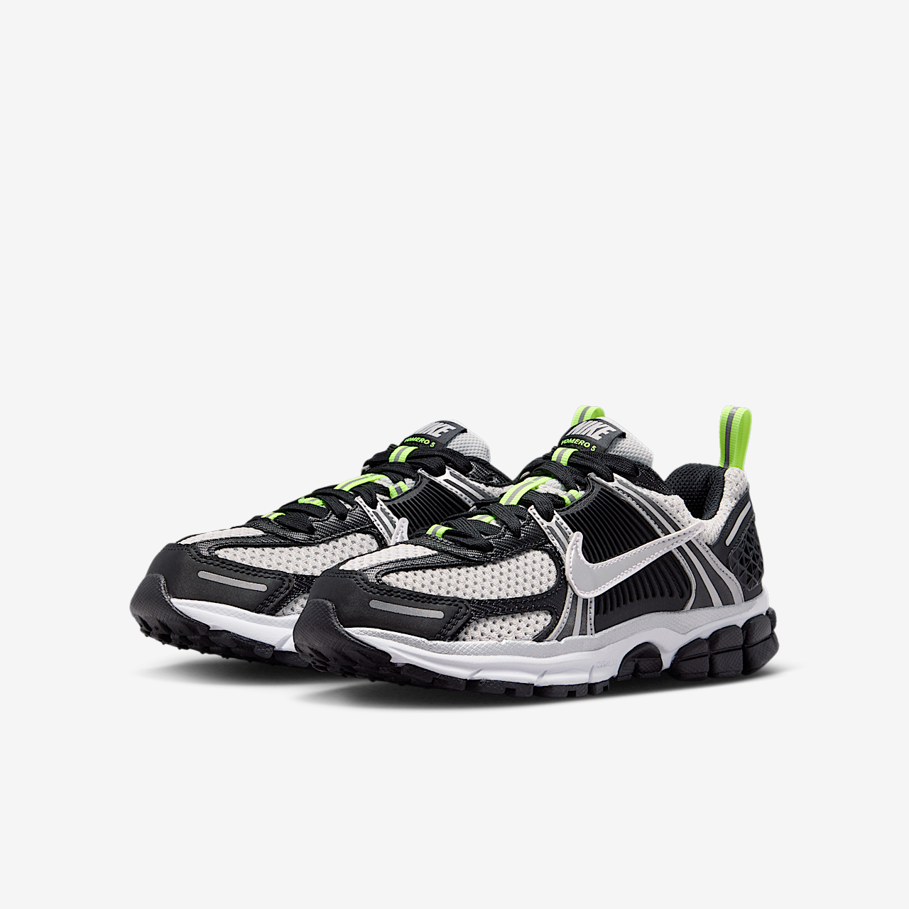 Nike Vomero sneaker Zwart/Photon Dust/Volt Ice/Metallic Silver