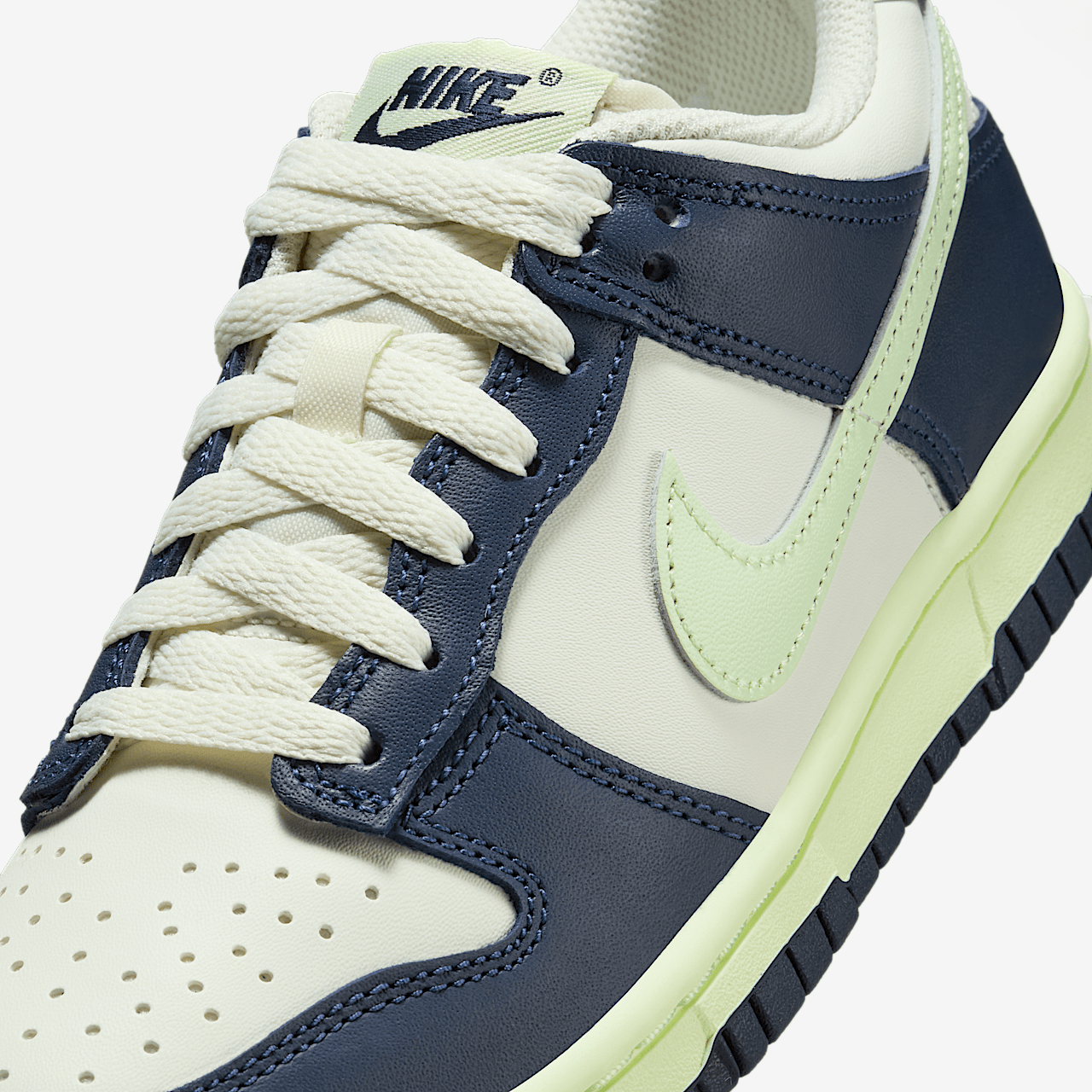 Nike Dunk Low sneaker Sail/Midnight Navy/Volt Tint/Volt Tint