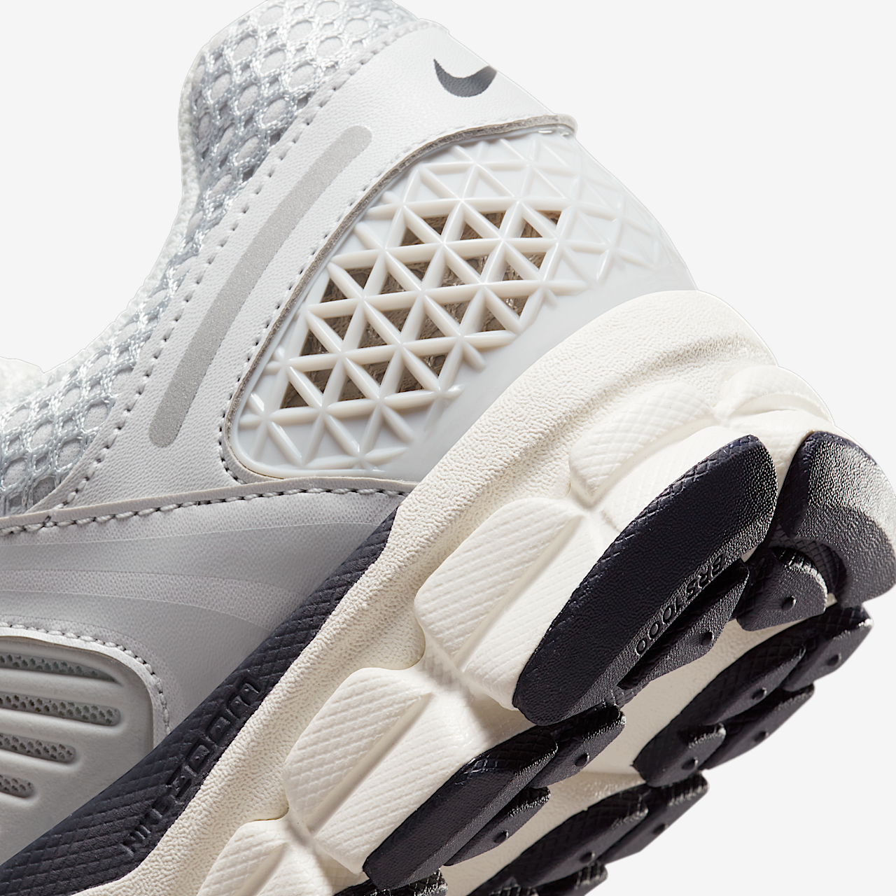 Nike  sneaker Photon Dust/Gridiron/Sail/Chrome