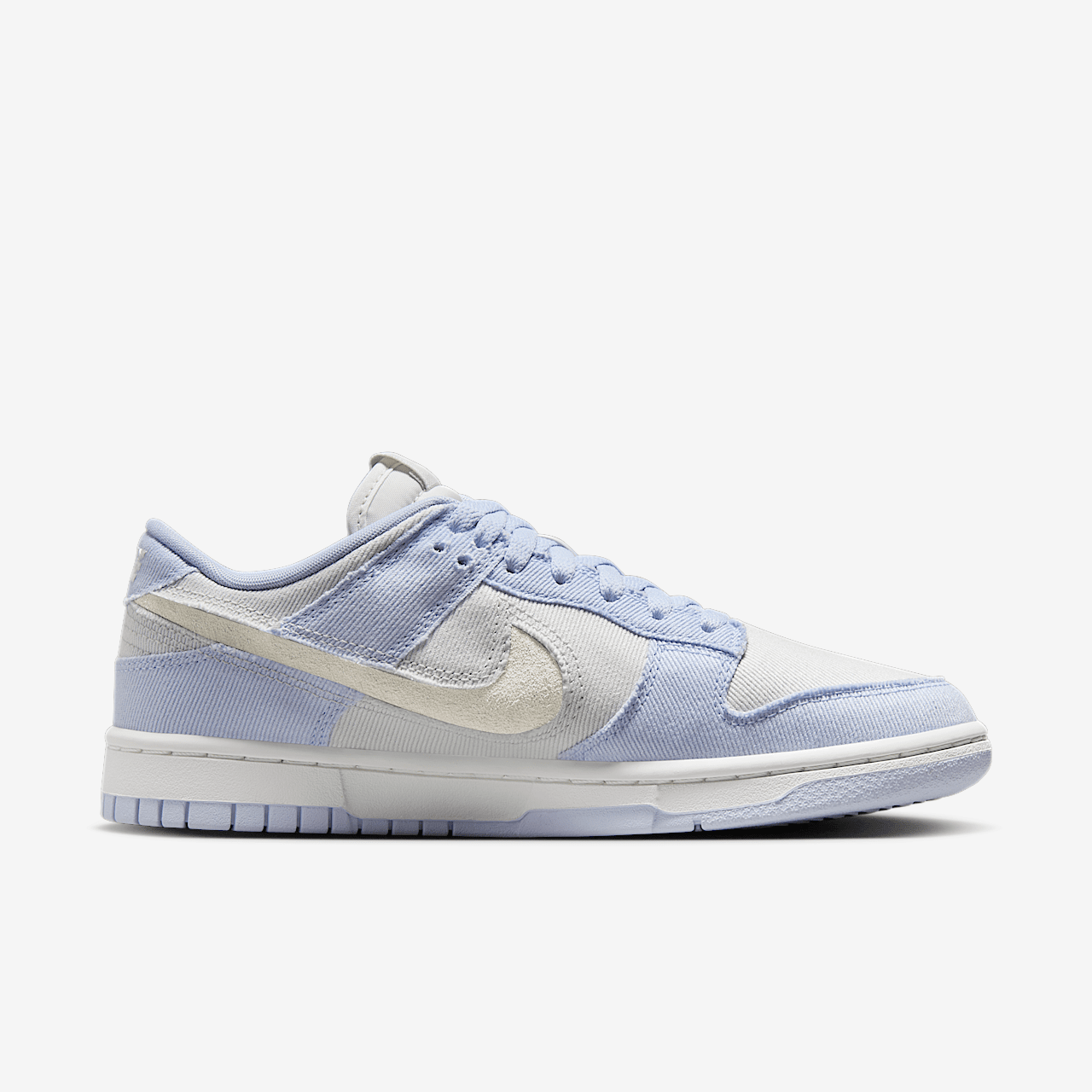 Nike Dunk Low sneaker Ghost/Platinum Tint/Summit White