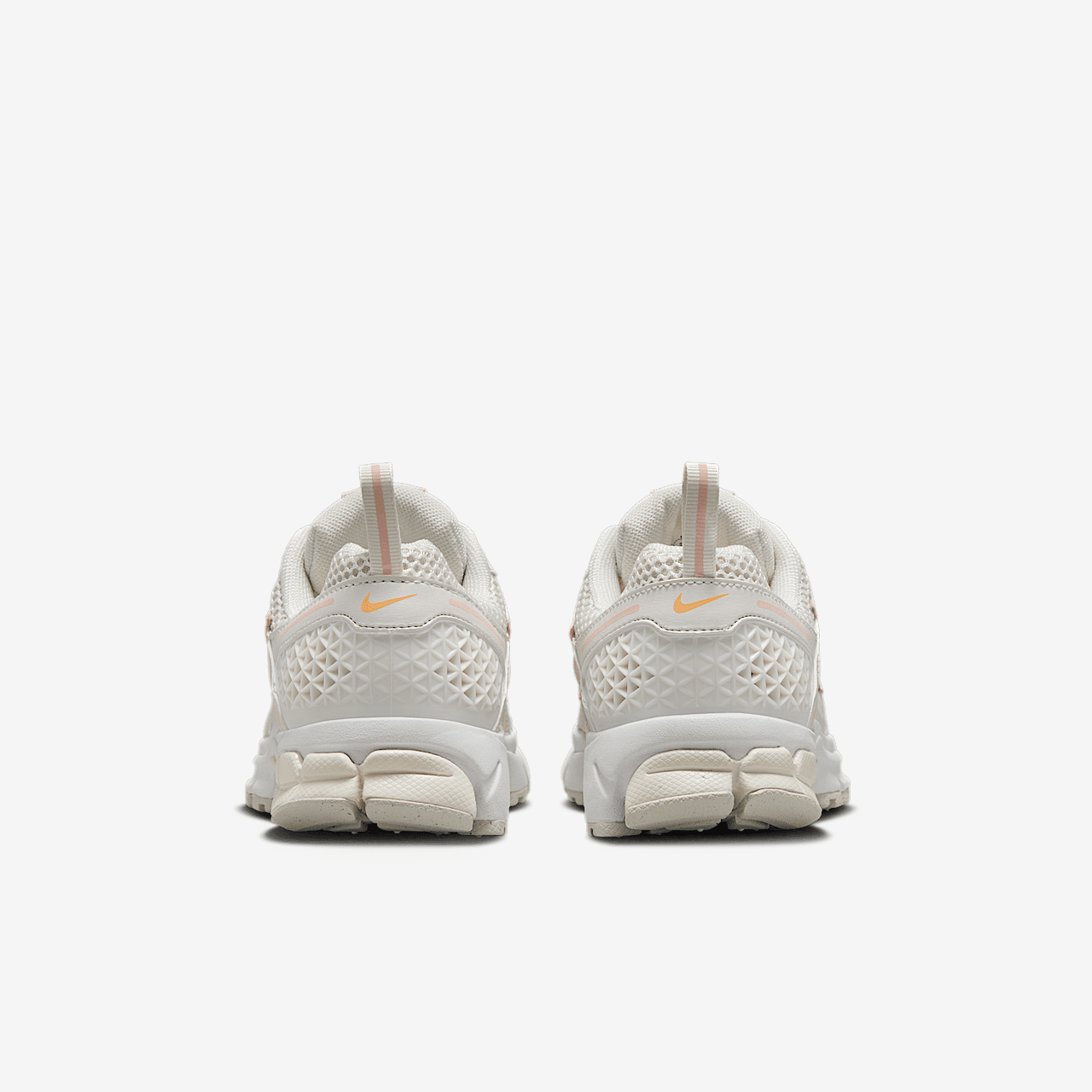 Nike Vomero sneaker Phantom/Light Orewood Brown/Wit/Echo Pink