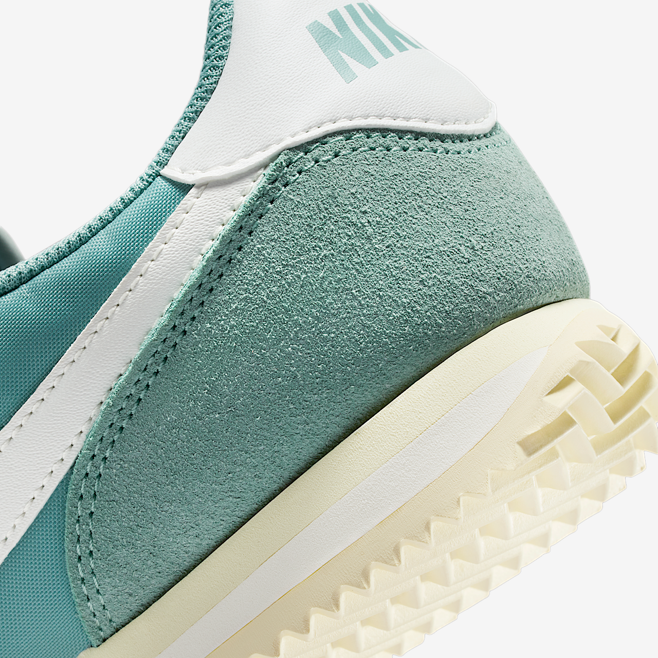 Nike Cortez sneaker Cannon/Alabaster/Sail