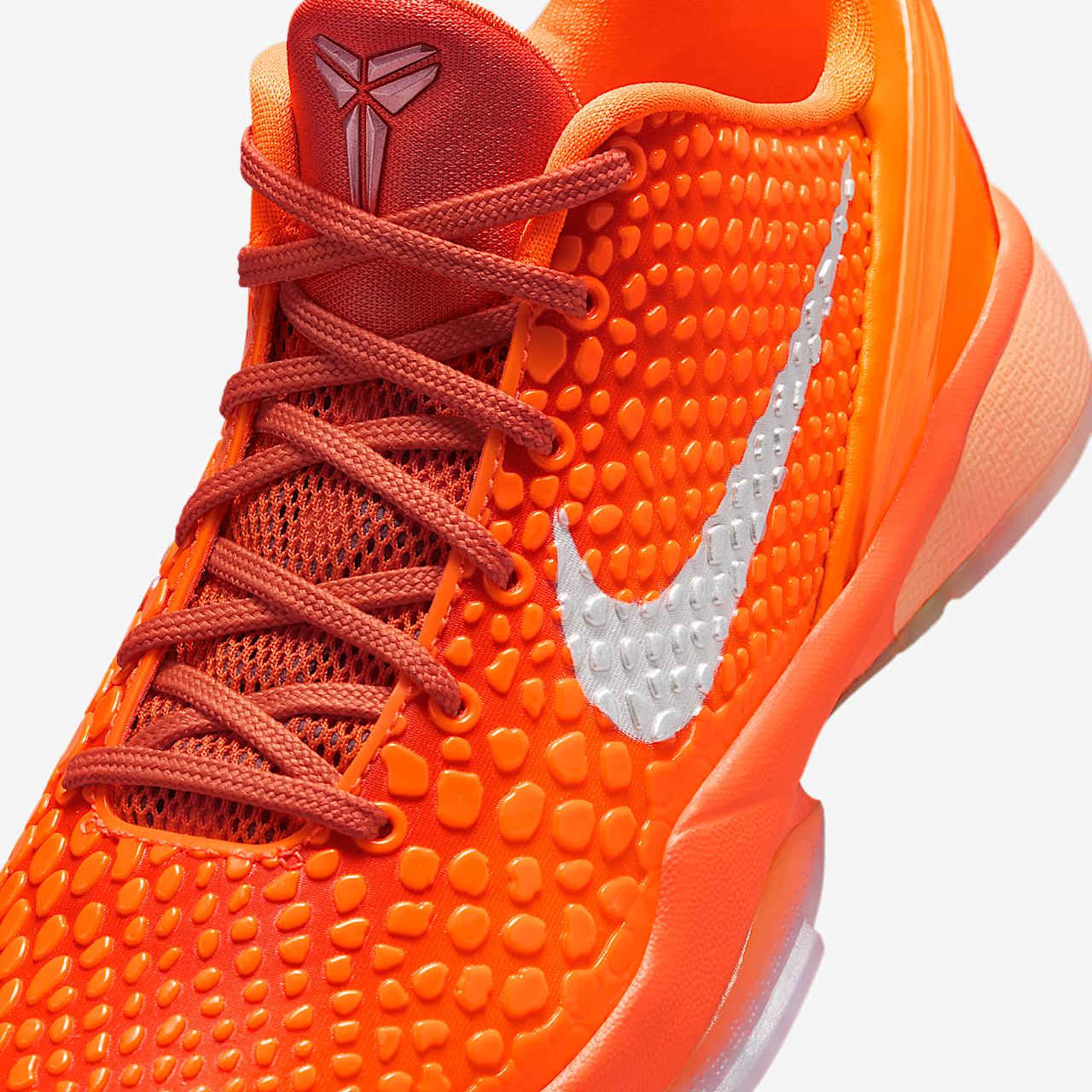 Nike Kobe sneaker Total Orange/Wit/Light Wild Mango/Metallic Silver