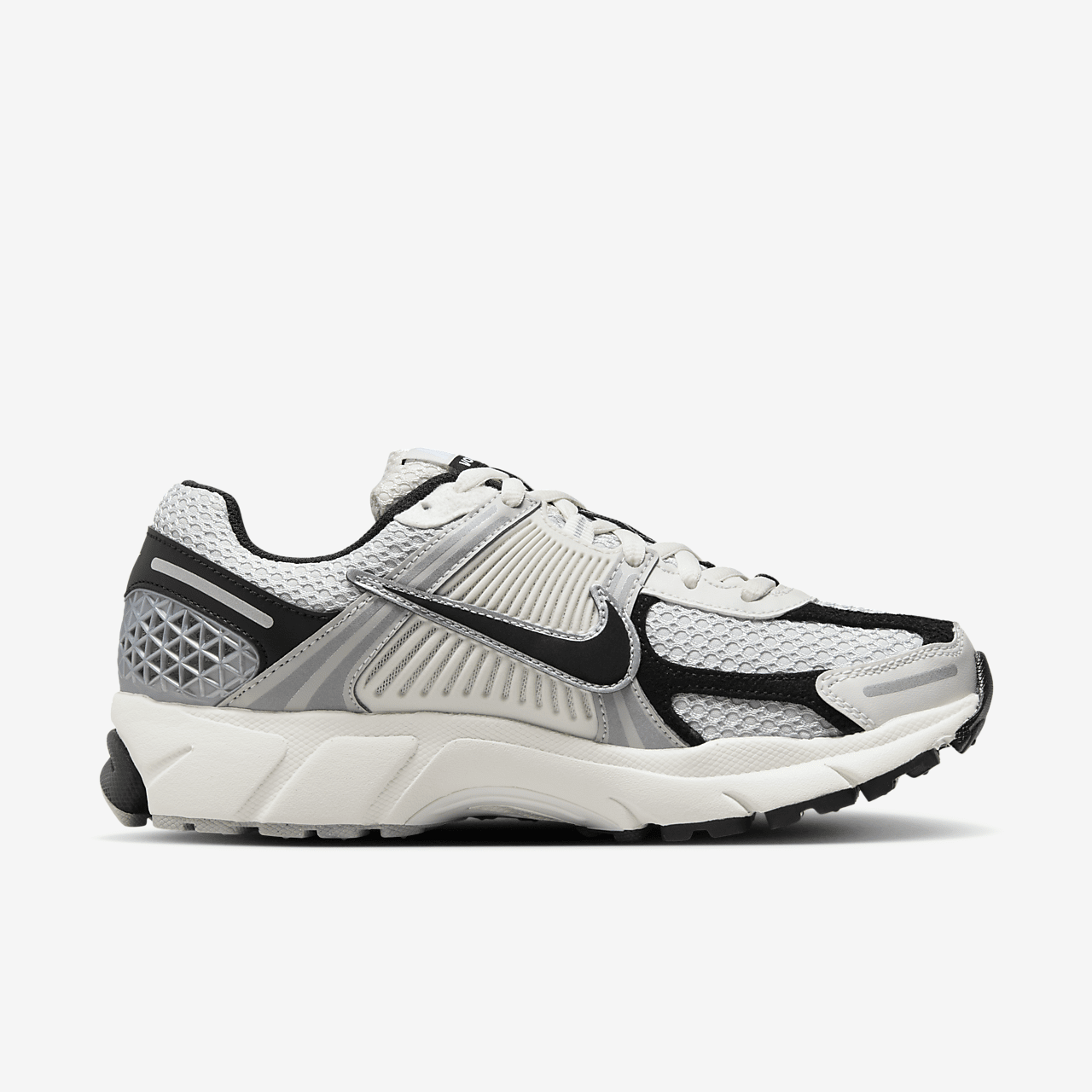 Nike Vomero sneaker Photon Dust/Phantom/Metallic Silver/Zwart