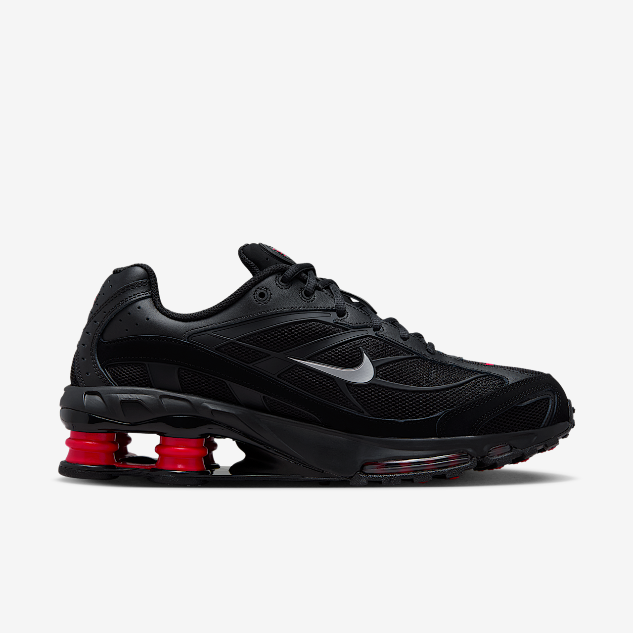 Nike Nike Shox sneaker Zwart/University Red/Medium Ash/Metallic Silver