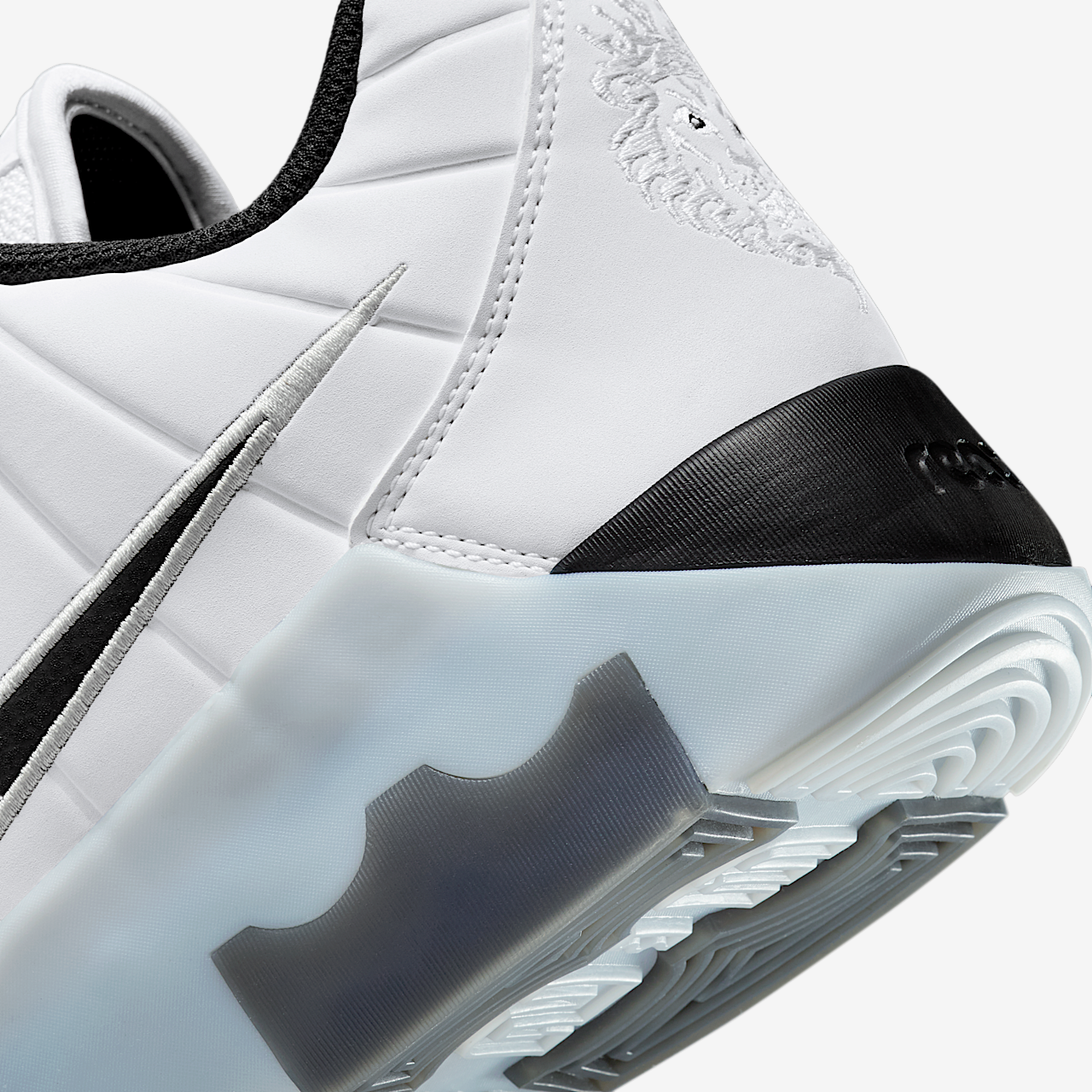 Nike LeBron sneaker Wit/Neutral Grey/Zwart