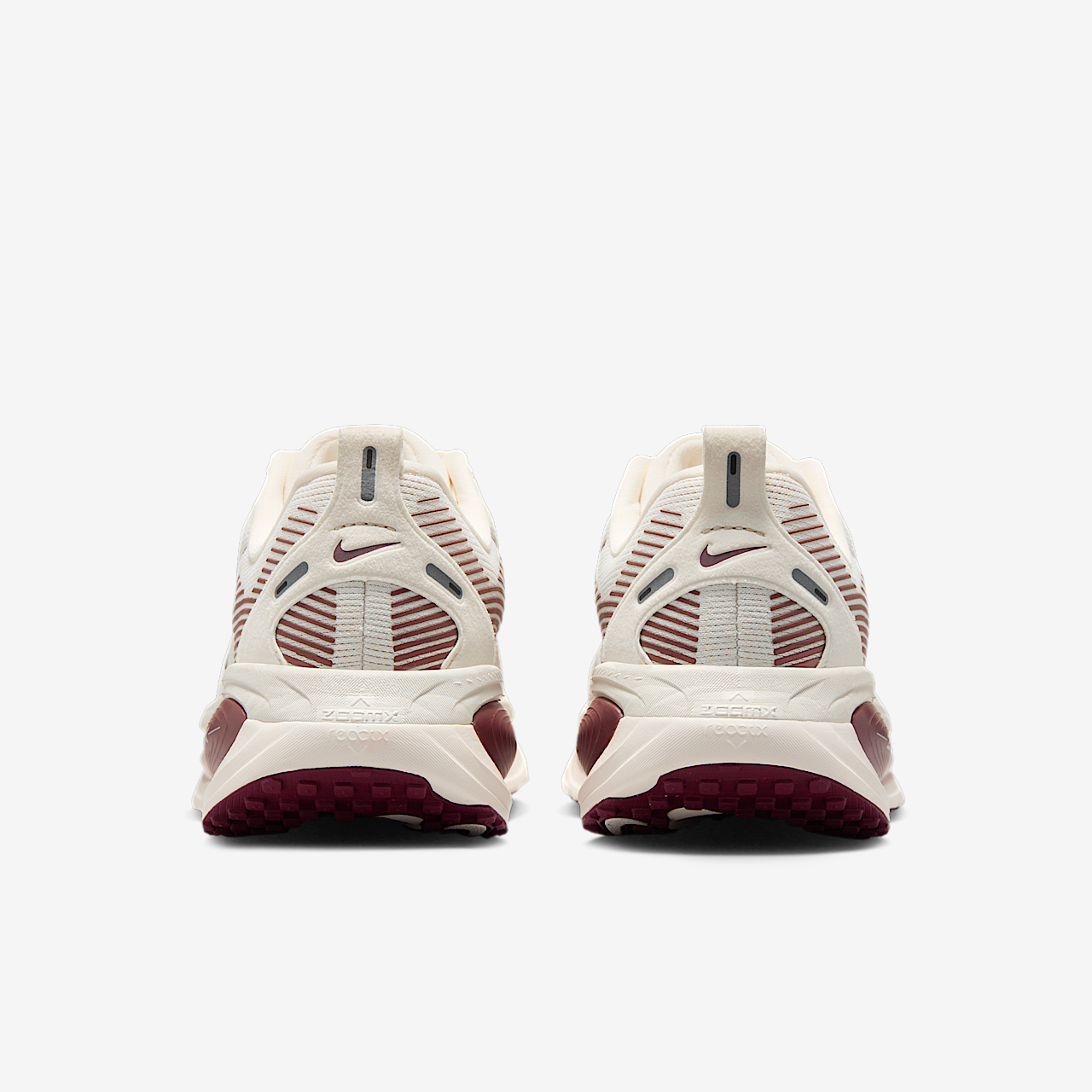 Nike Vomero sneaker Pale Ivory/Red Sepia/Silt Red/Dark Team Red