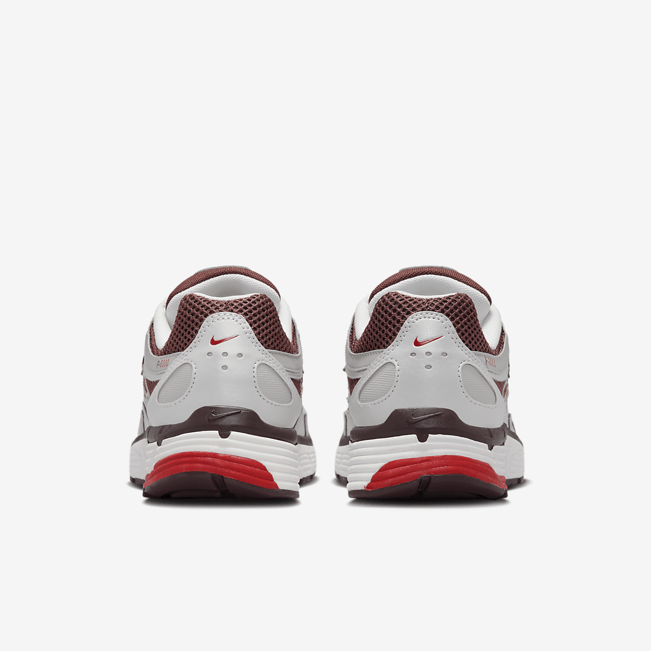 Nike P-6000 sneaker Metallic Summit White/Dark Pony/Light Iron Ore/Fire Red