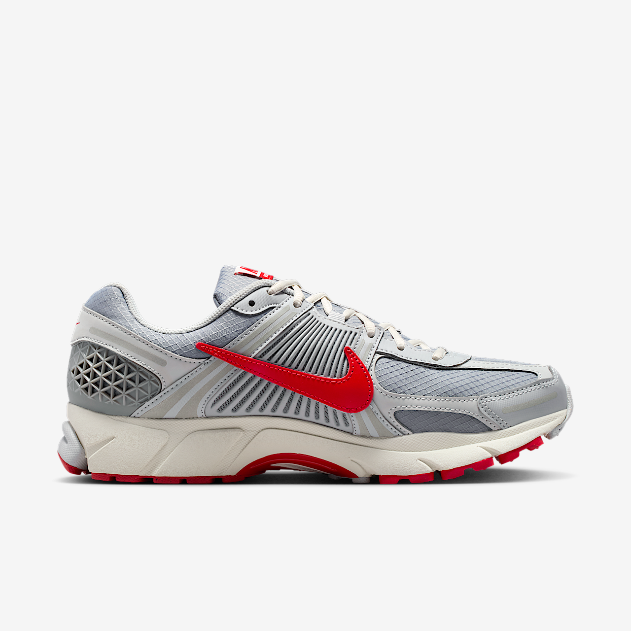 Nike Vomero sneaker Grey Fog/Particle Grey/Phantom/University Red