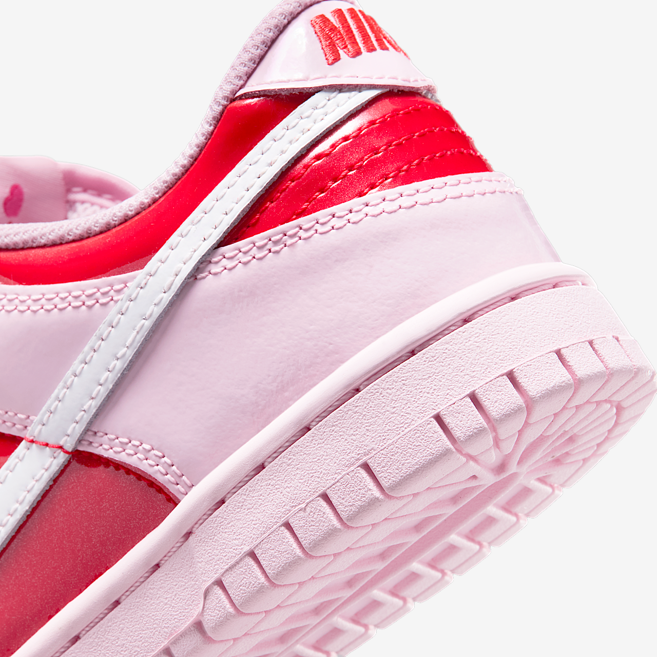 Nike Dunk Low sneaker Pink Foam/Light Crimson/Summit White