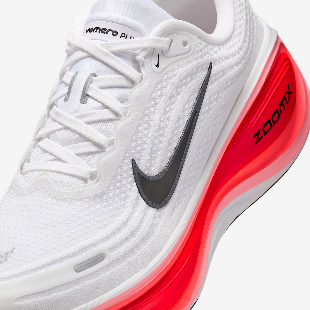 Nike Vomero sneaker Wit/Bright Crimson/Metallic Silver/Zwart