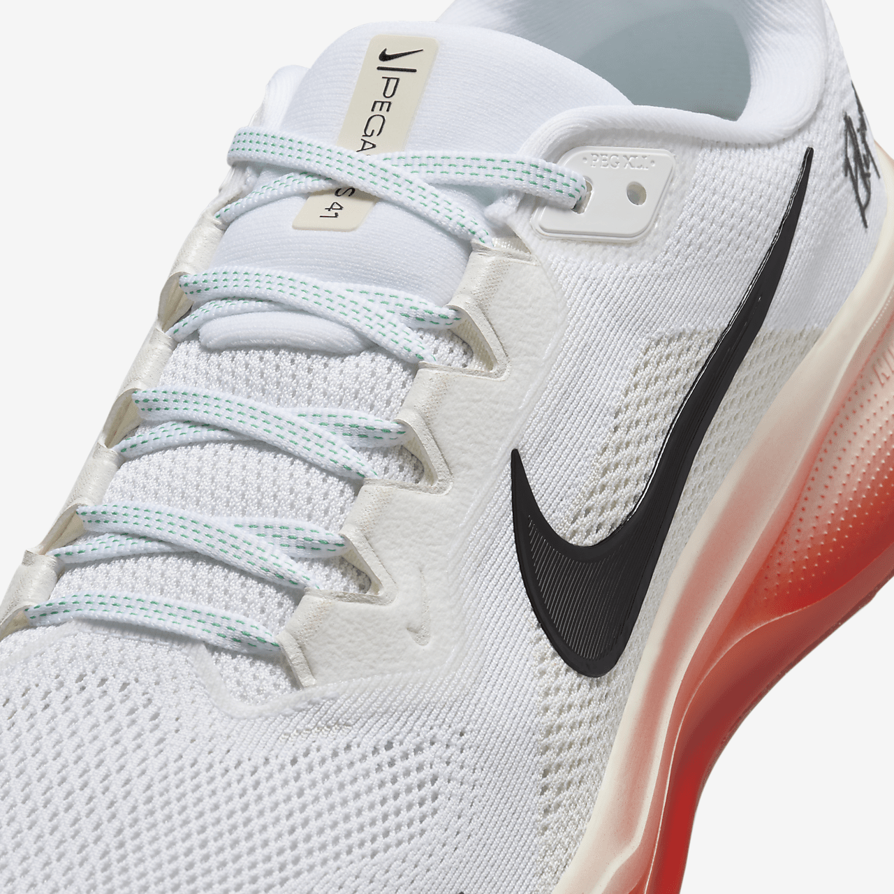 Nike Pegasus sneaker Wit/Pale Ivory/Dragon Red/Zwart