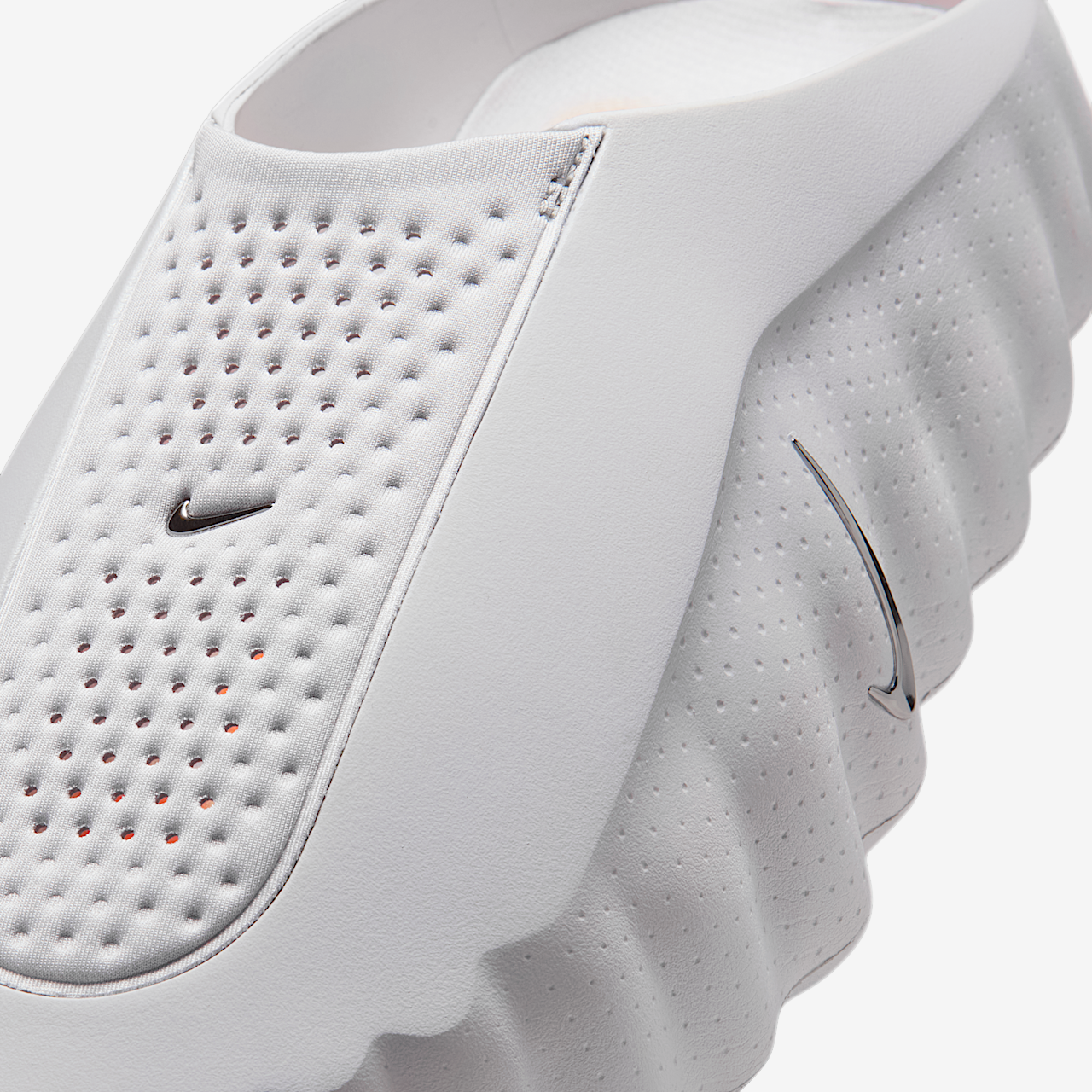 Nike  sneaker Light Smoke Grey/Photon Dust/Hyper Crimson/Chrome