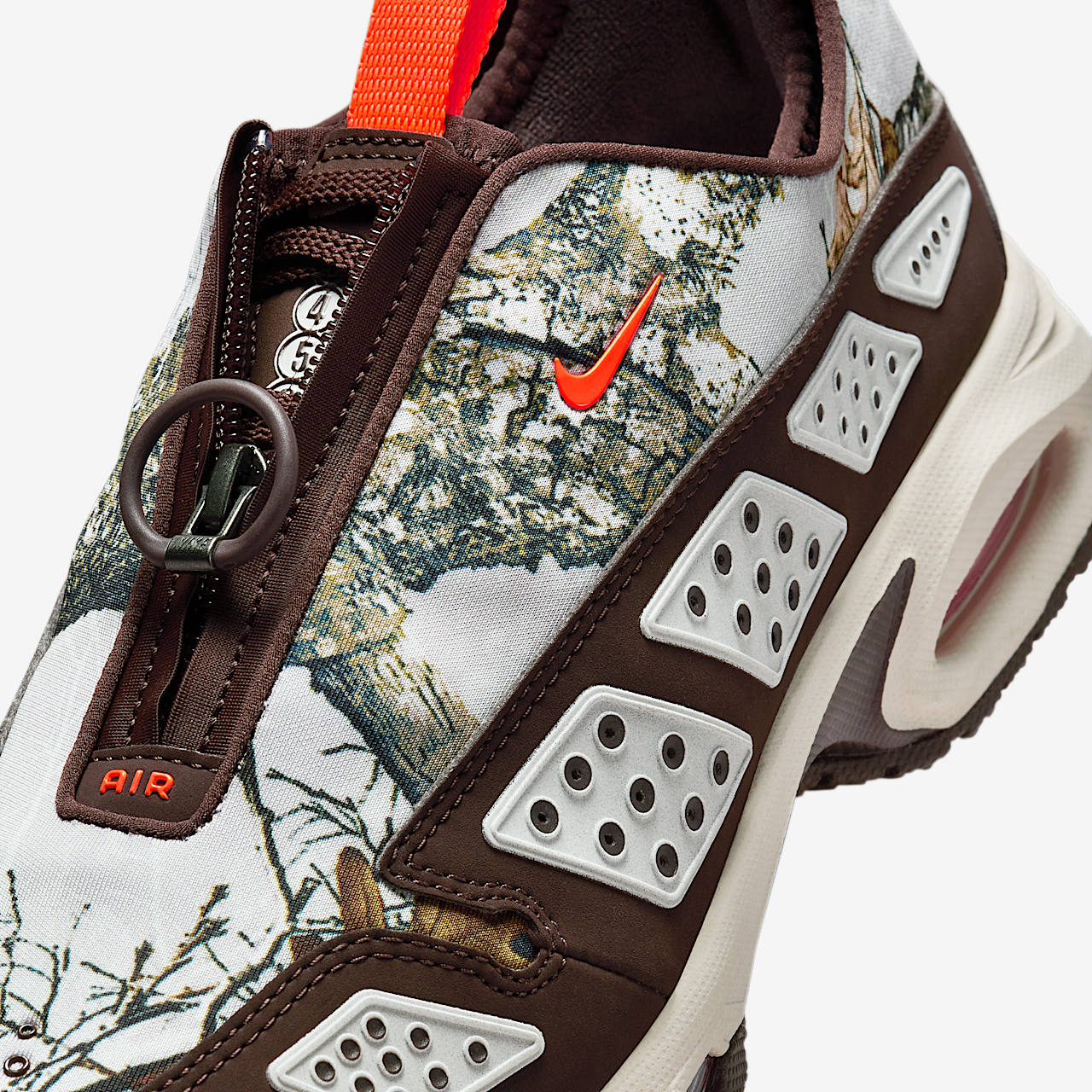 Nike Air Max SNDR sneaker Light Orewood Brown/Baroque Brown/Hyper Crimson